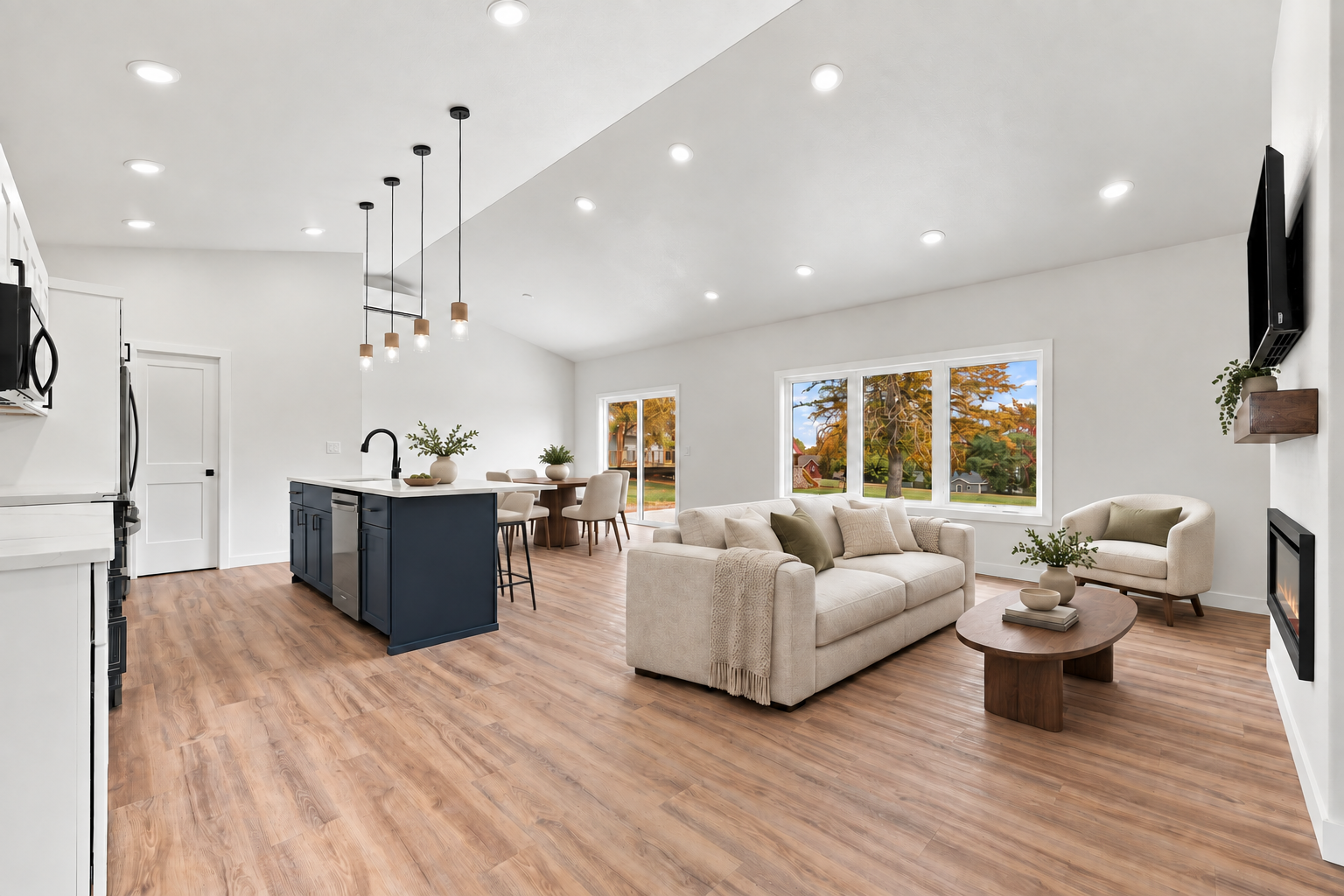 2026 single family home for sale at 20639 County Highway 21 in Detroit Lakes, MN — 3 bed, 3 bath (photo 14 of 49)