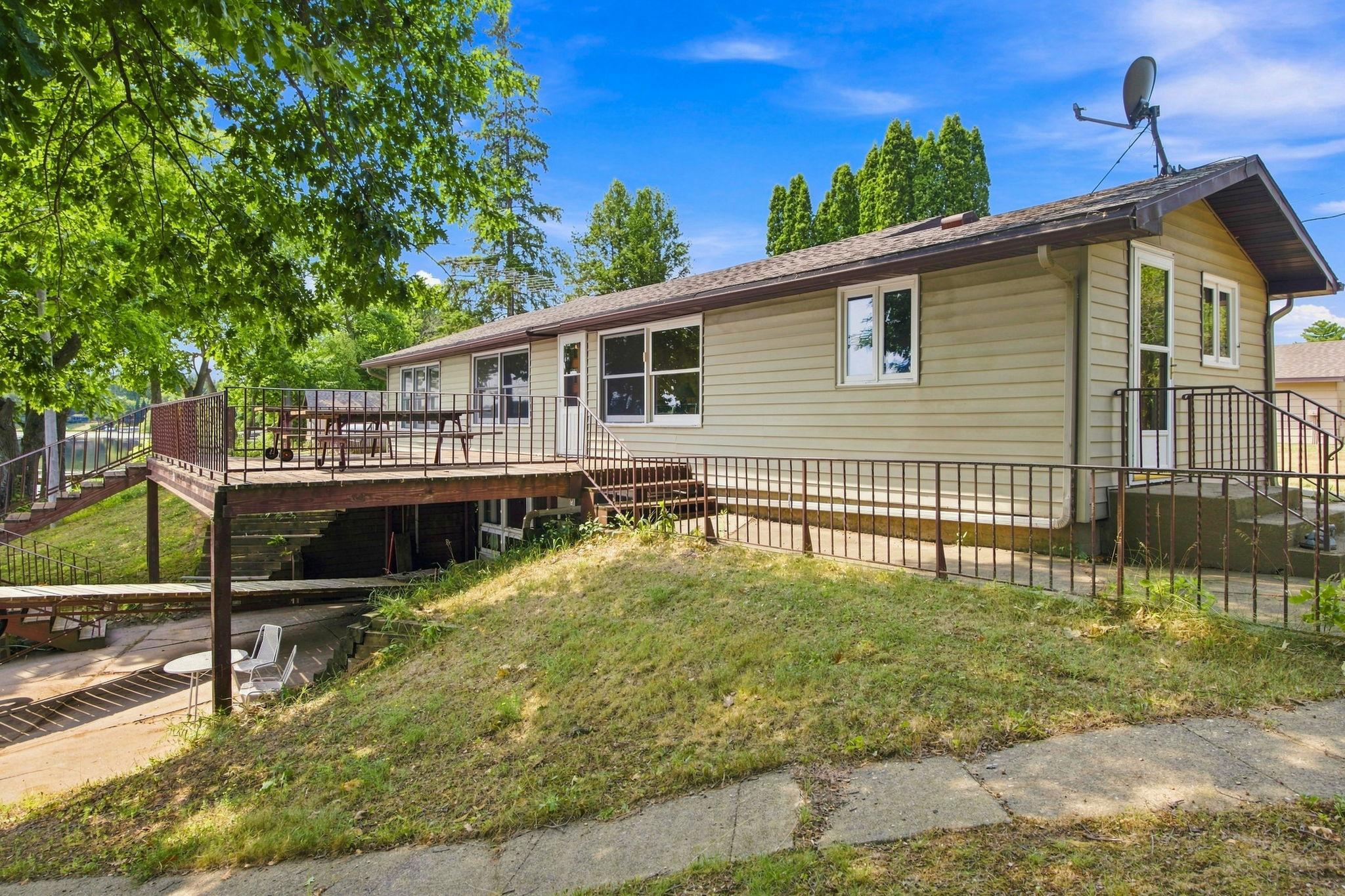 1954 single family home for sale at 32492 355th Avenue in Aitkin, MN — 4 bed, 2 bath (photo 2 of 47)