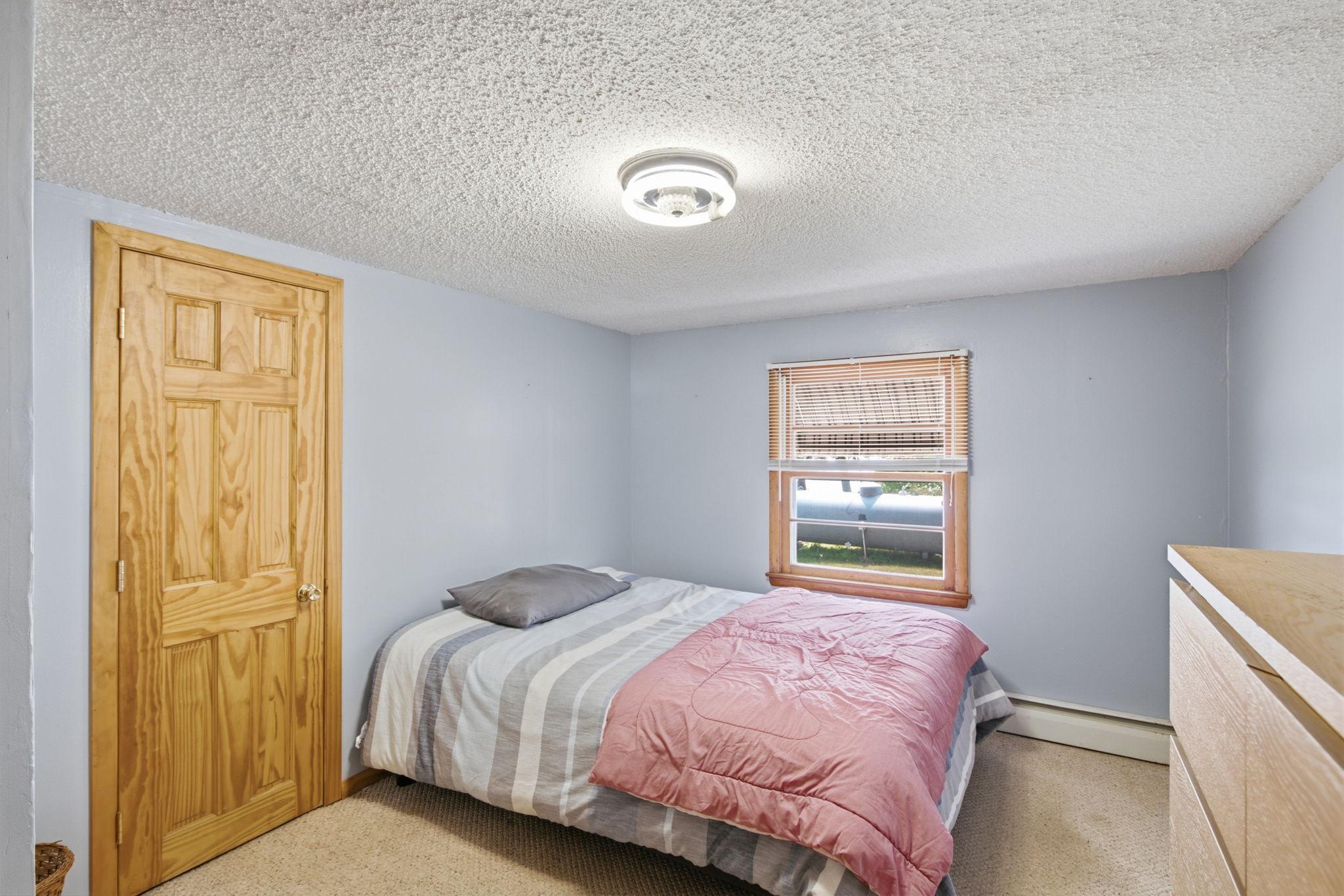 1954 single family home for sale at 32492 355th Avenue in Aitkin, MN — 4 bed, 2 bath (photo 13 of 47)