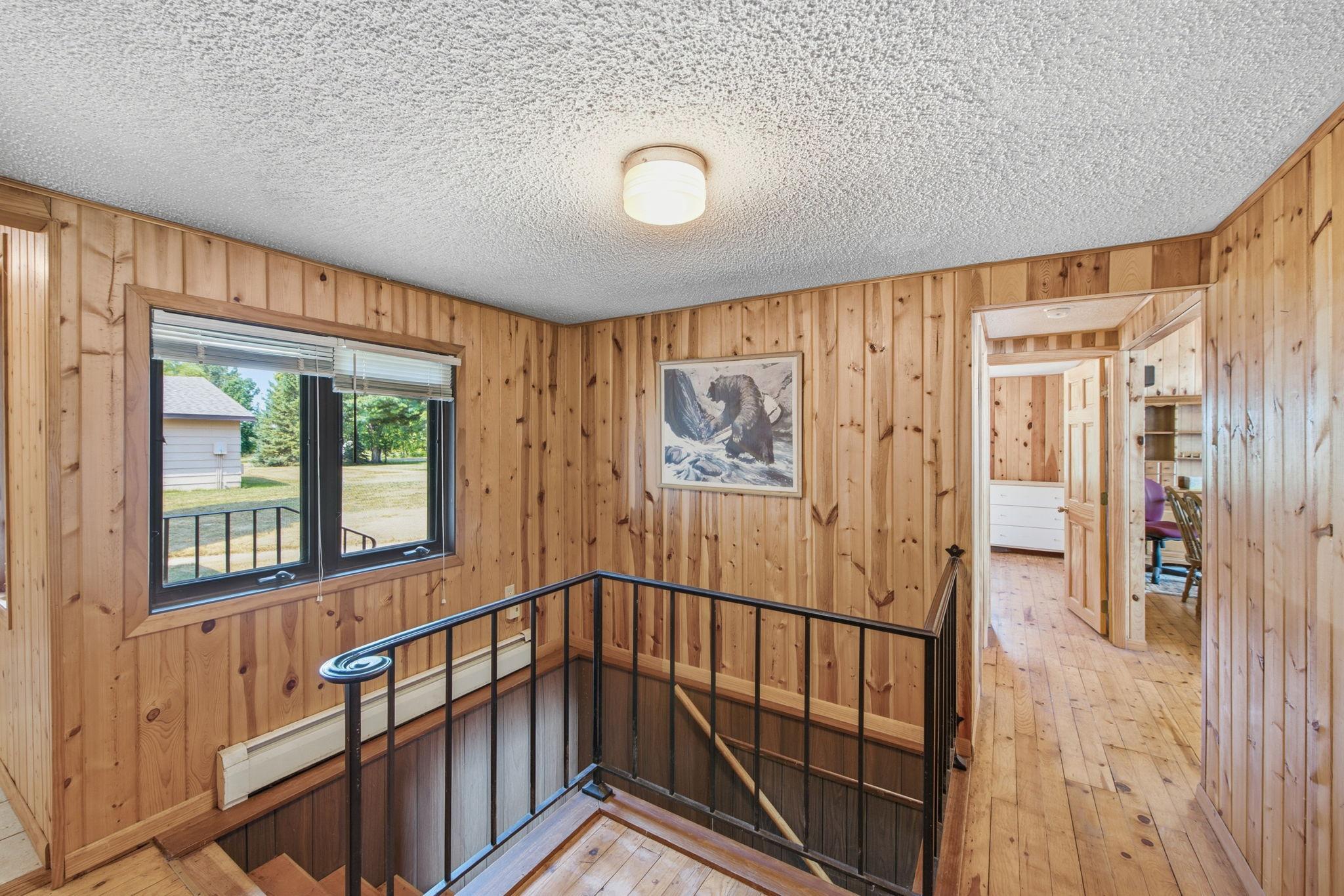 1954 single family home for sale at 32492 355th Avenue in Aitkin, MN — 4 bed, 2 bath (photo 17 of 47)