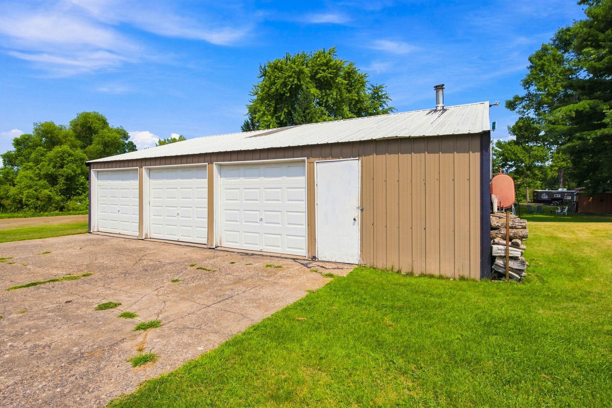 1954 single family home for sale at 32492 355th Avenue in Aitkin, MN — 4 bed, 2 bath (photo 29 of 47)