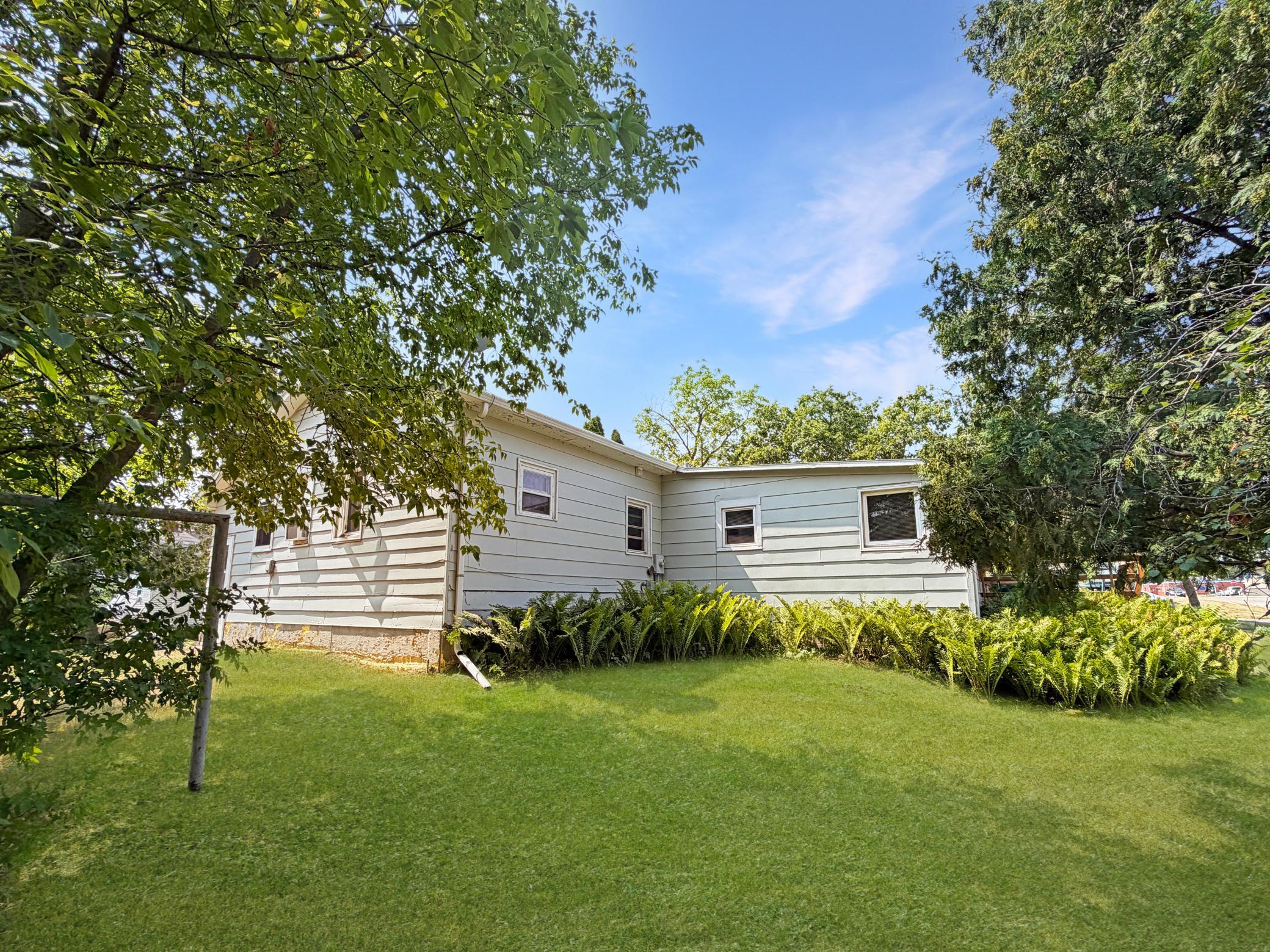 1915 single family home for sale at 318 Clearwater Avenue NW in Bagley, MN — 2 bed, 2 bath (photo 20 of 21)
