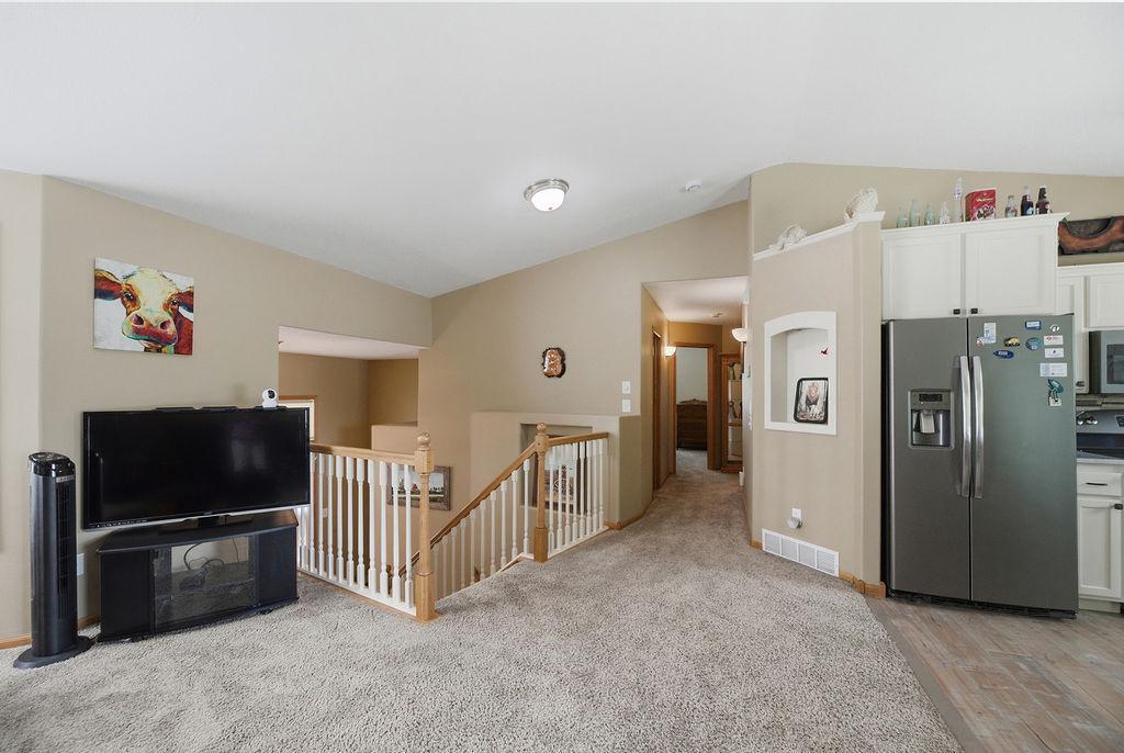 1502 Baywood Drive, West Fargo ND 58078 - Photo 5 of 42