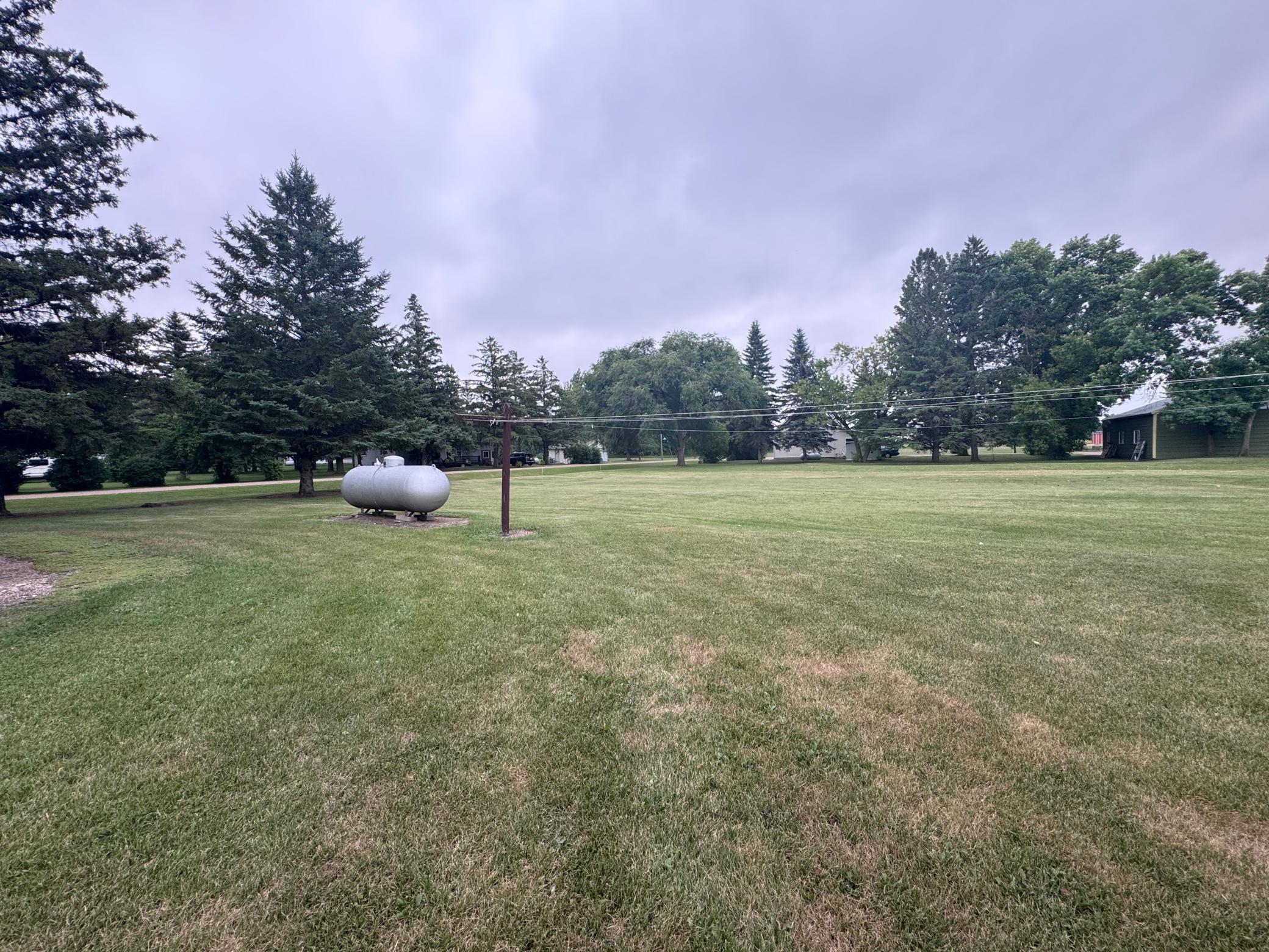 1920 single family home for sale at 185 Red Lake Avenue E in Plummer, MN — 4 bed, 1 bath (photo 28 of 30)