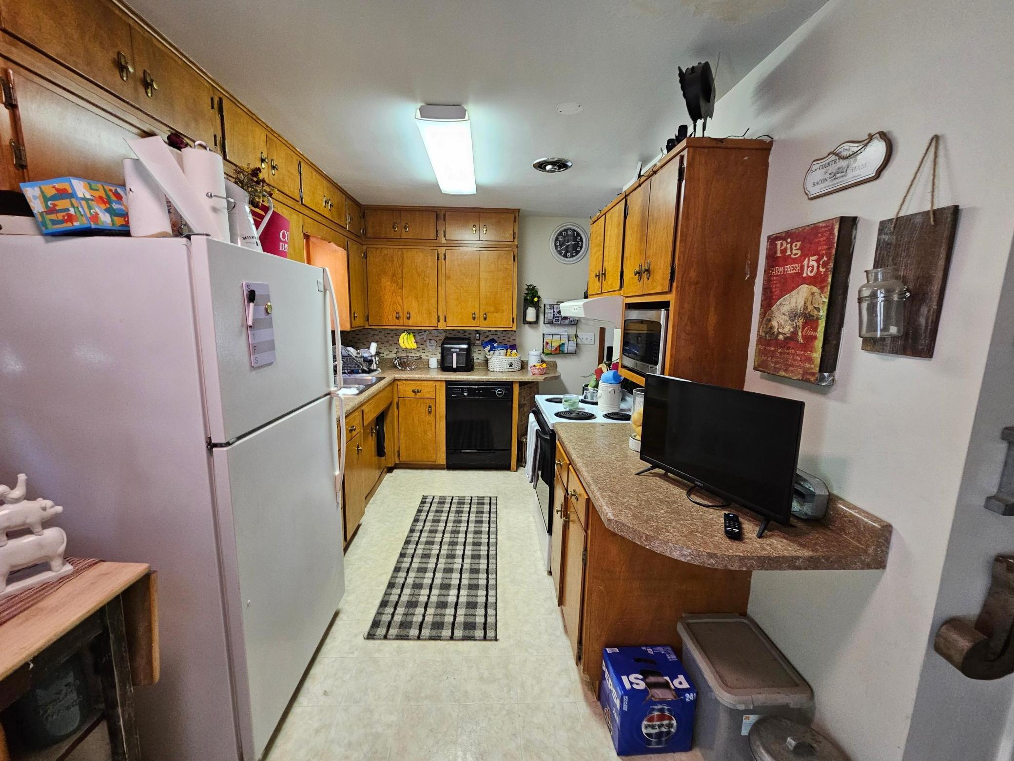 1322 19th Street S, Moorhead MN 56560 - Photo 2 of 10