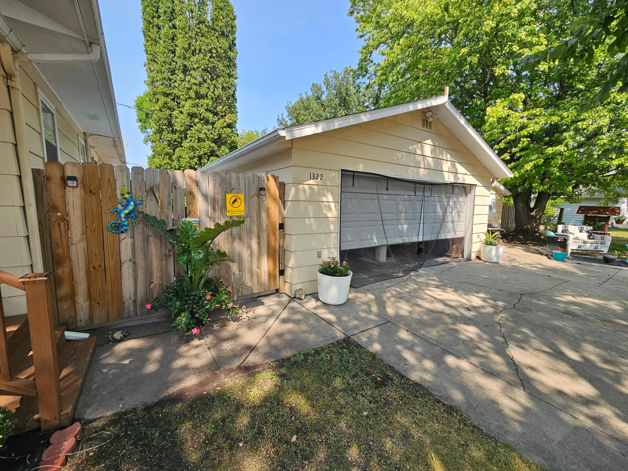 1322 19th Street S, Moorhead MN 56560 - Photo 7 of 10