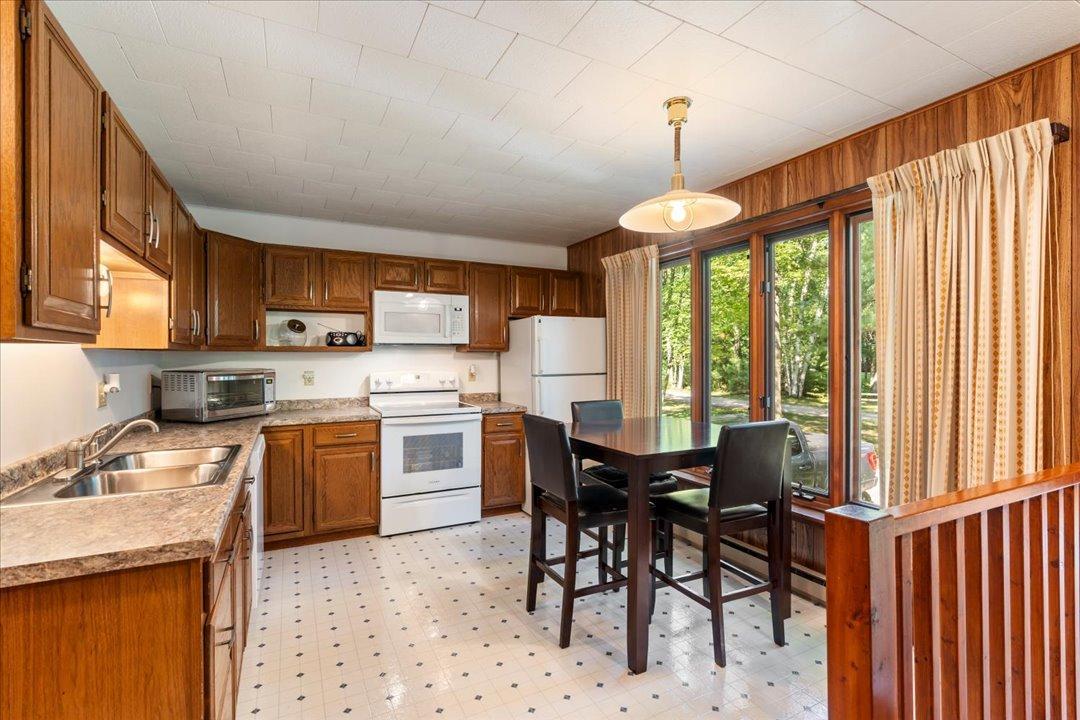 20535 Ward Avenue, Brainerd MN 56401 - Photo 5 of 31