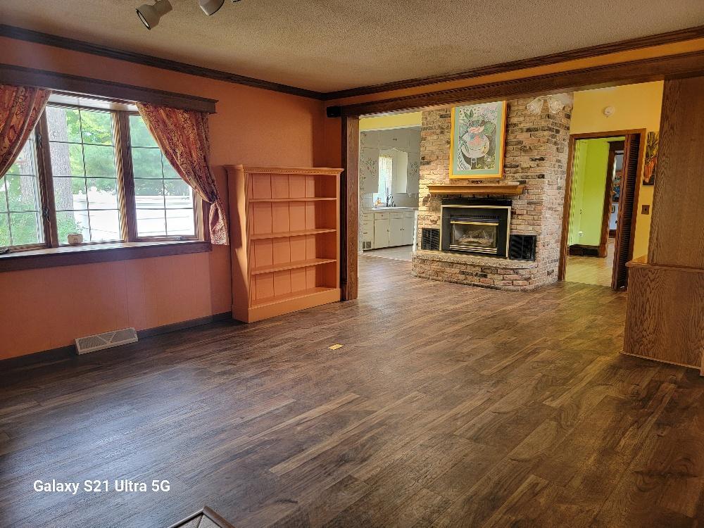 1910 single family home for sale at 101 Leslie Avenue W in Clarissa, MN — 3 bed, 3 bath (photo 13 of 34)