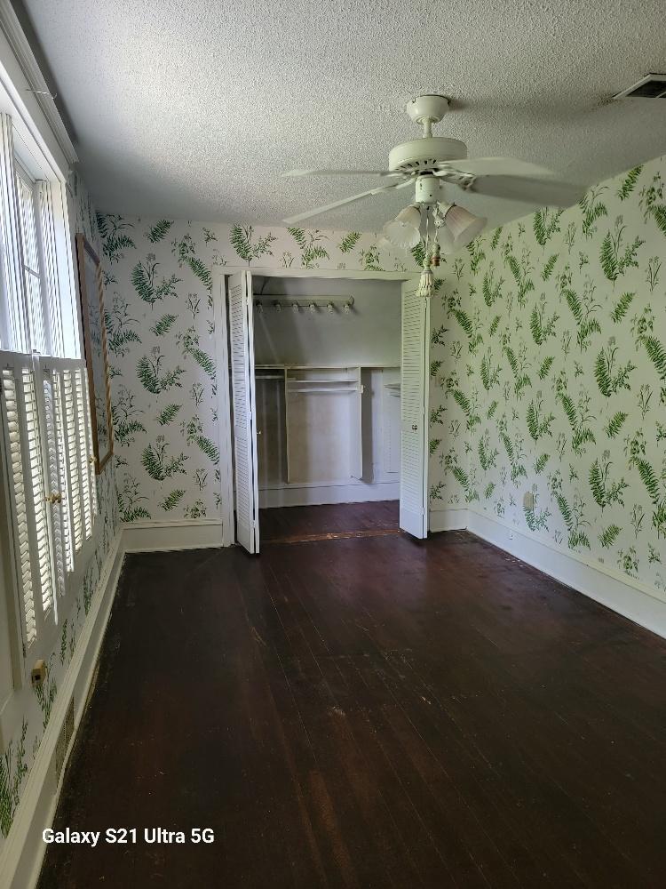 1910 single family home for sale at 101 Leslie Avenue W in Clarissa, MN — 3 bed, 3 bath (photo 18 of 34)