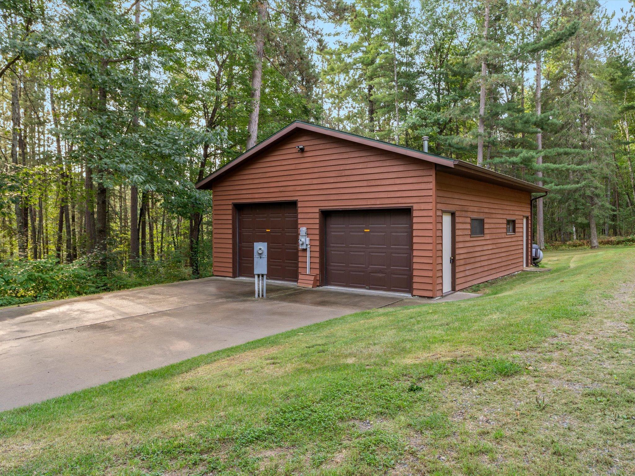 1989 single family home for sale at 53375 Lake Avenue in McGregor, MN — 3 bed, 3 bath (photo 8 of 50)