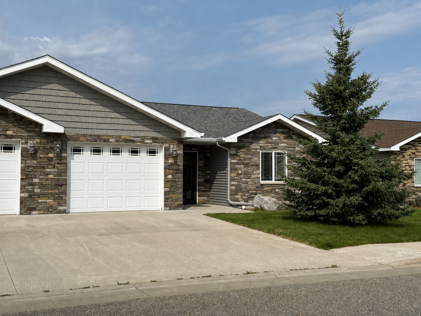 2016 townhouse for sale at 1615 30th Street NW, Unit 23 in Bemidji, MN — 2 bed, 2 bath
