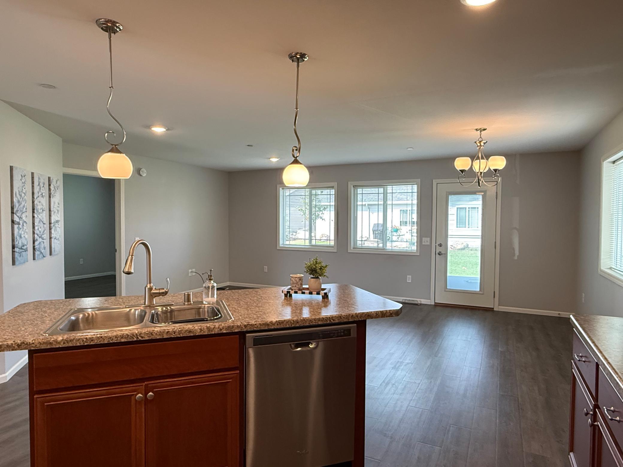 2016 townhouse for sale at 1615 30th Street NW, Unit 23 in Bemidji, MN — 2 bed, 2 bath (photo 11 of 30)