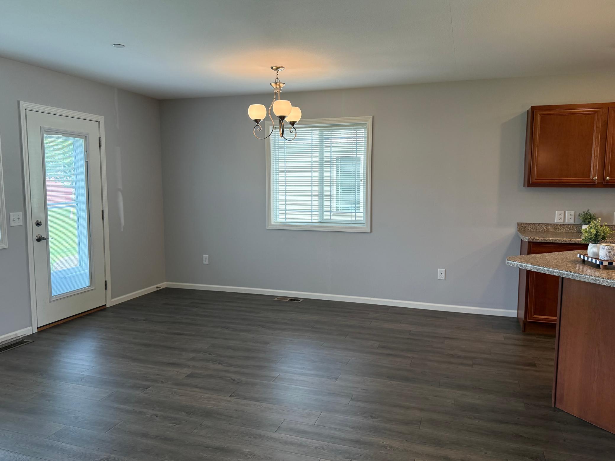 2016 townhouse for sale at 1615 30th Street NW, Unit 23 in Bemidji, MN — 2 bed, 2 bath (photo 12 of 30)