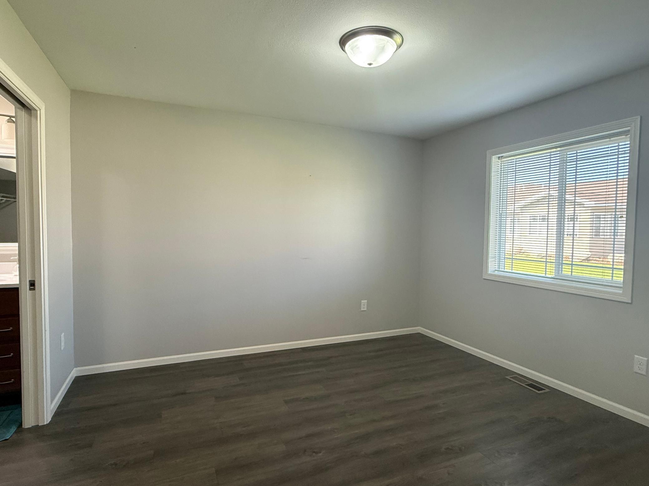 2016 townhouse for sale at 1615 30th Street NW, Unit 23 in Bemidji, MN — 2 bed, 2 bath (photo 16 of 30)