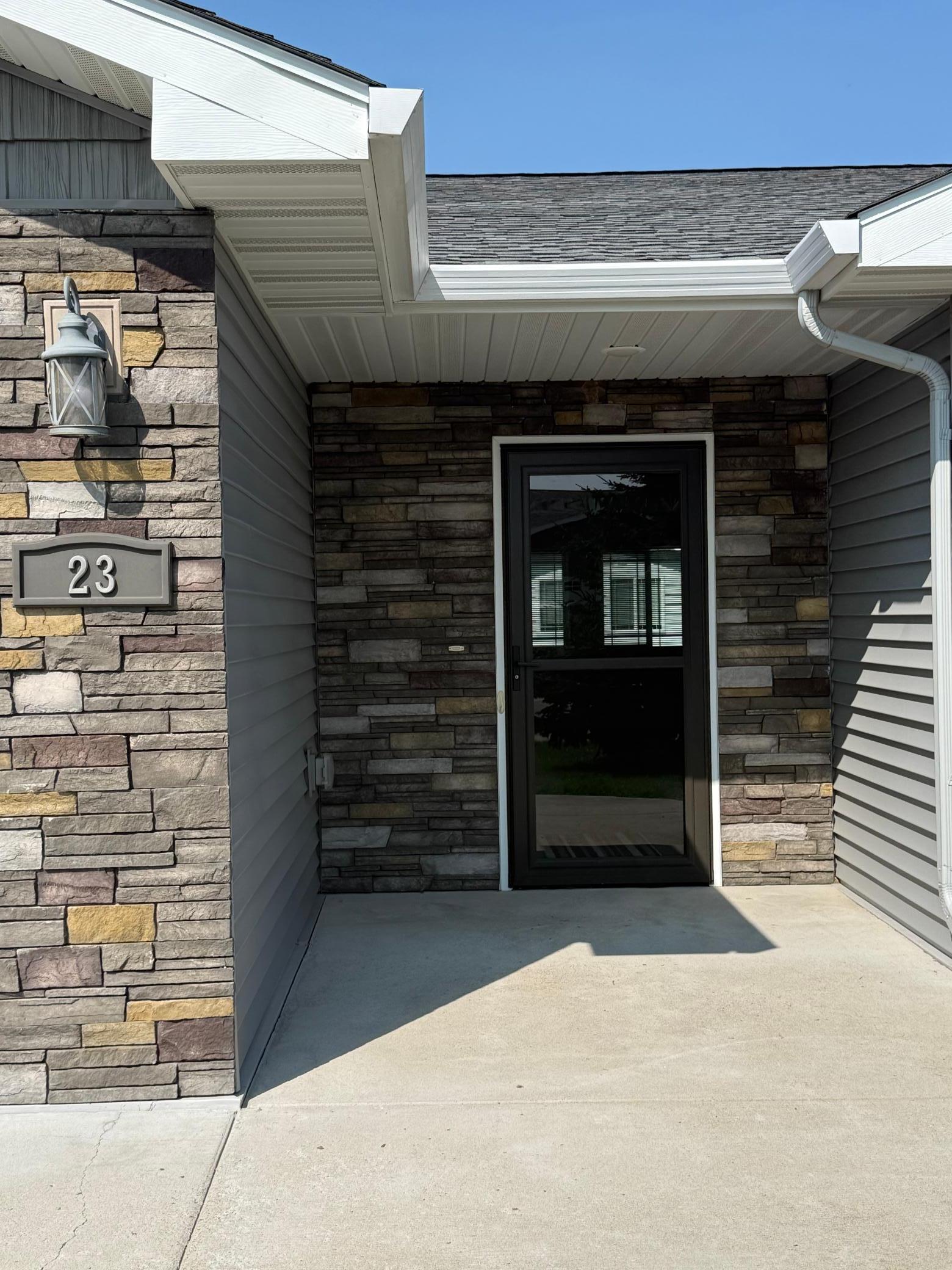 2016 townhouse for sale at 1615 30th Street NW, Unit 23 in Bemidji, MN — 2 bed, 2 bath (photo 3 of 30)