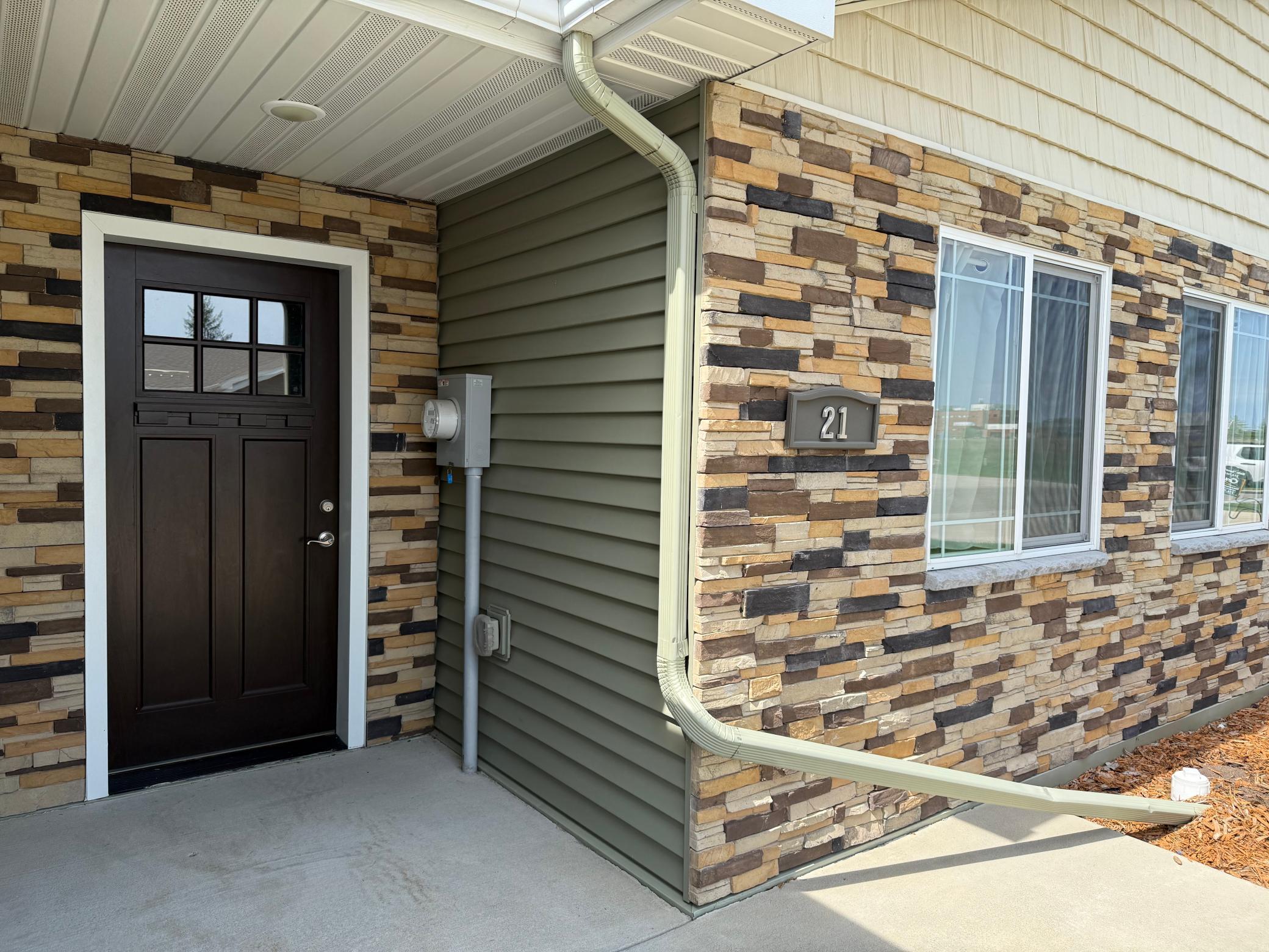 2016 townhouse for sale at 1615 30th Street NW, Unit 23 in Bemidji, MN — 2 bed, 2 bath (photo 24 of 30)