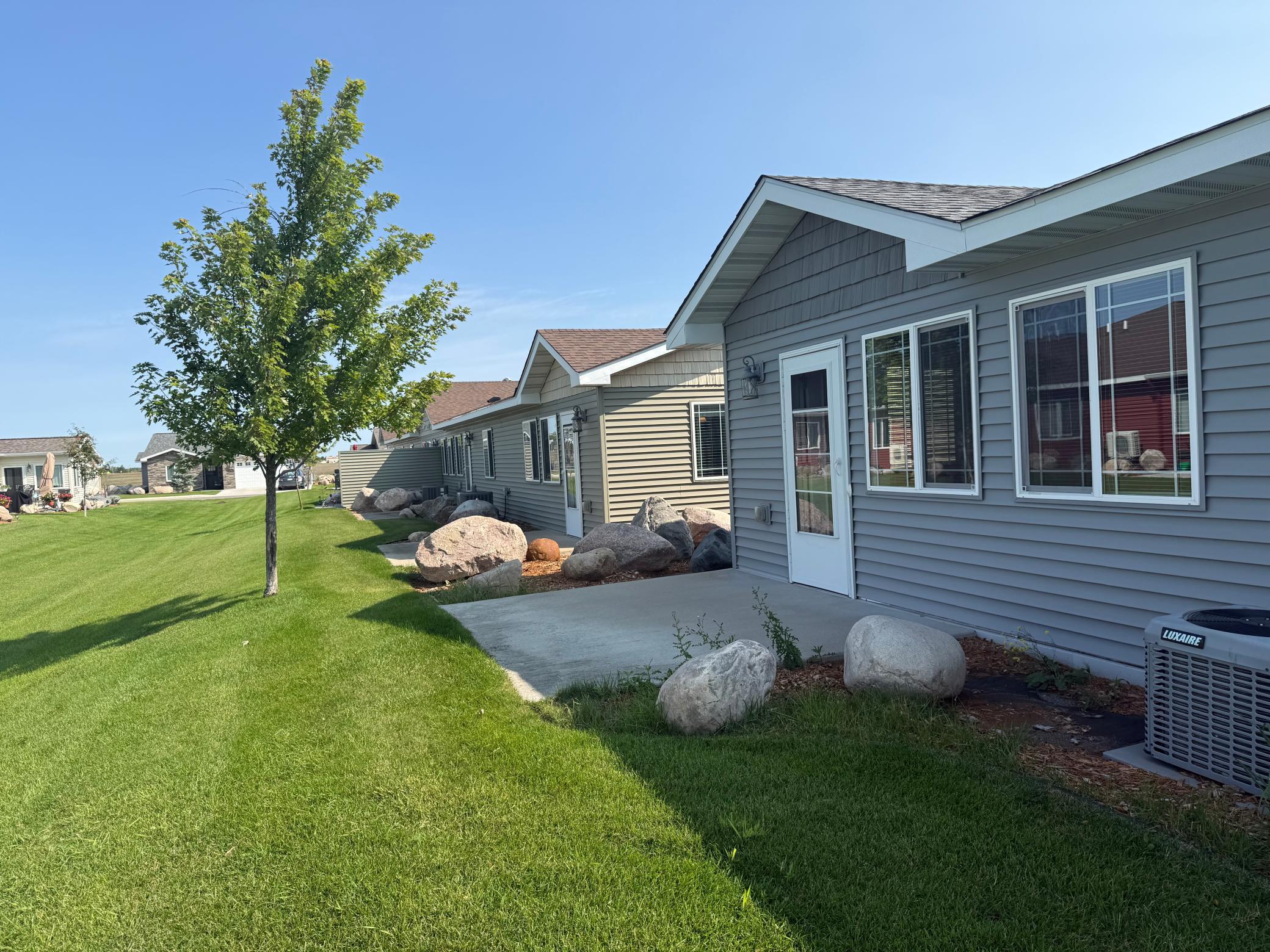 2016 townhouse for sale at 1615 30th Street NW, Unit 23 in Bemidji, MN — 2 bed, 2 bath (photo 4 of 30)