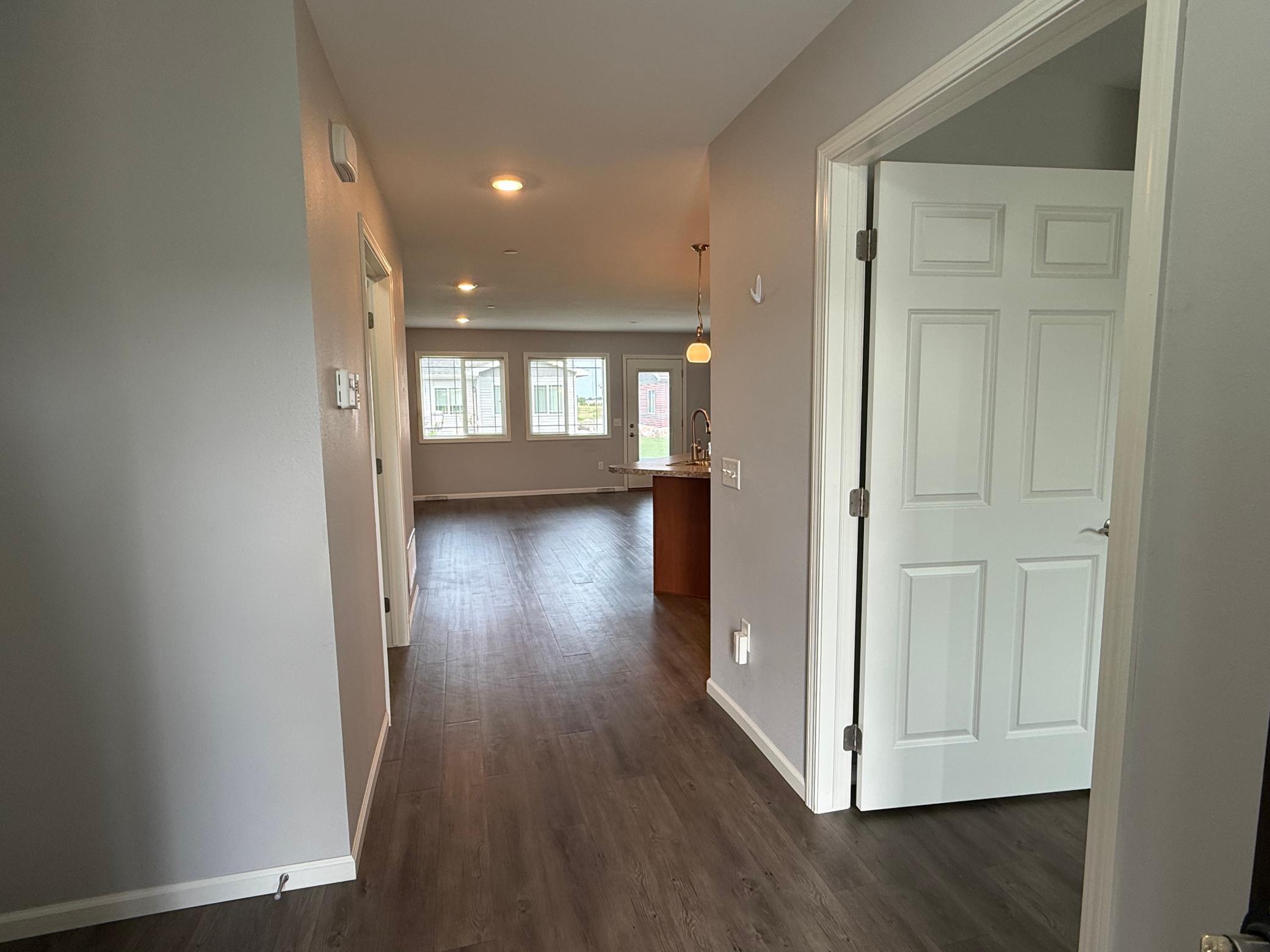 2016 townhouse for sale at 1615 30th Street NW, Unit 23 in Bemidji, MN — 2 bed, 2 bath (photo 7 of 30)