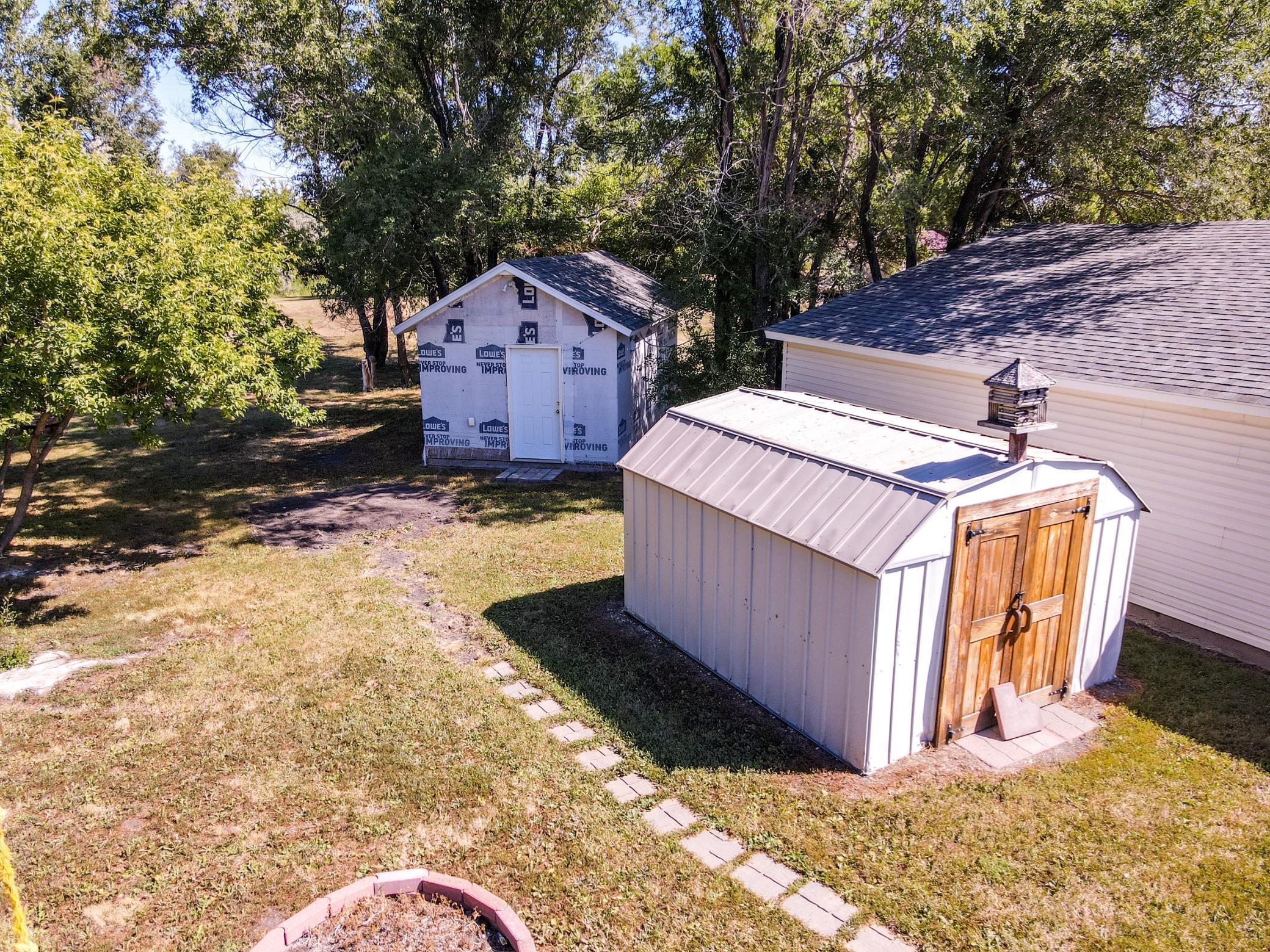 2003 single family home for sale at 904 Ordway Street in Tower City, ND — 4 bed, 2 bath (photo 11 of 51)