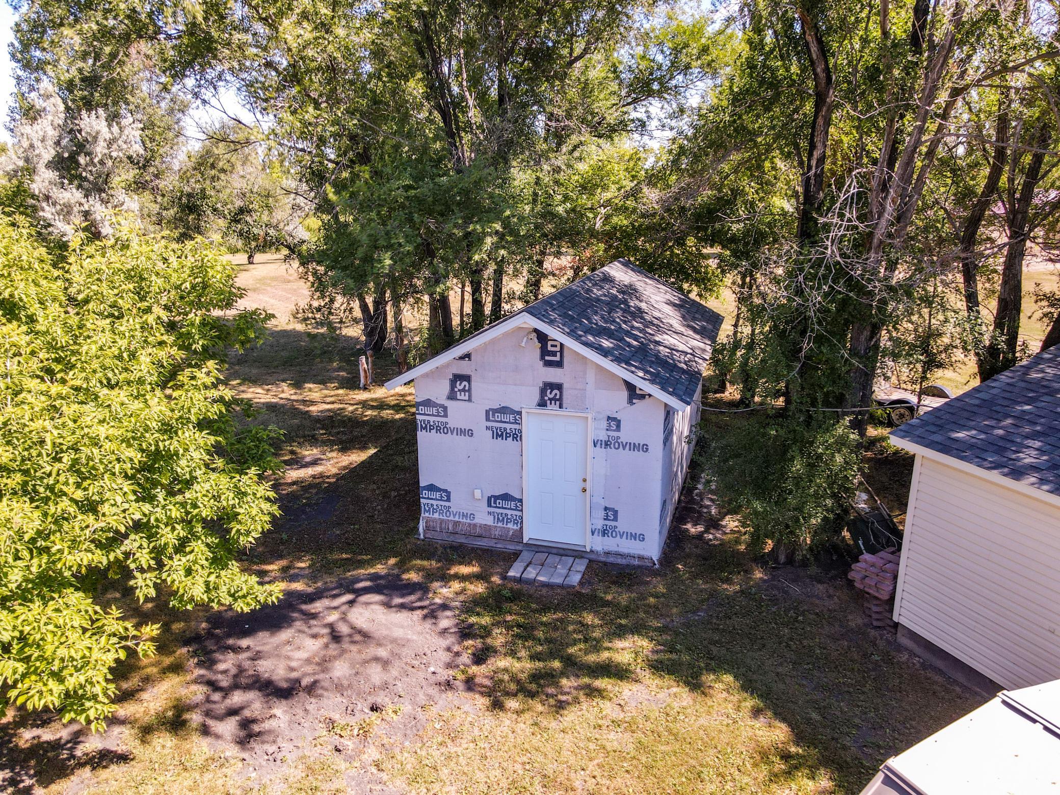 2003 single family home for sale at 904 Ordway Street in Tower City, ND — 4 bed, 2 bath (photo 12 of 51)