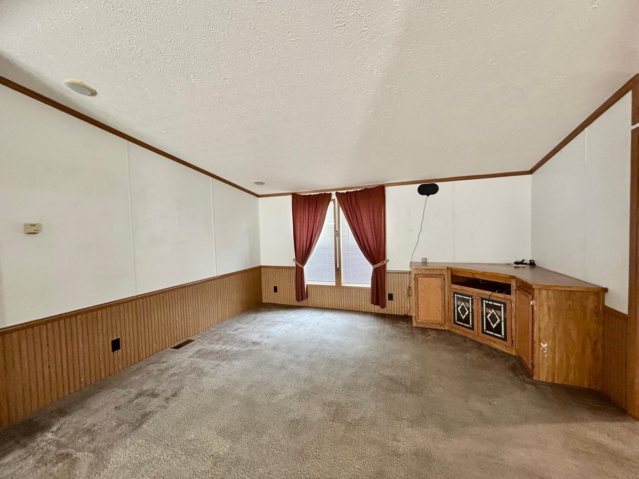 2003 single family home for sale at 904 Ordway Street in Tower City, ND — 4 bed, 2 bath (photo 26 of 51)