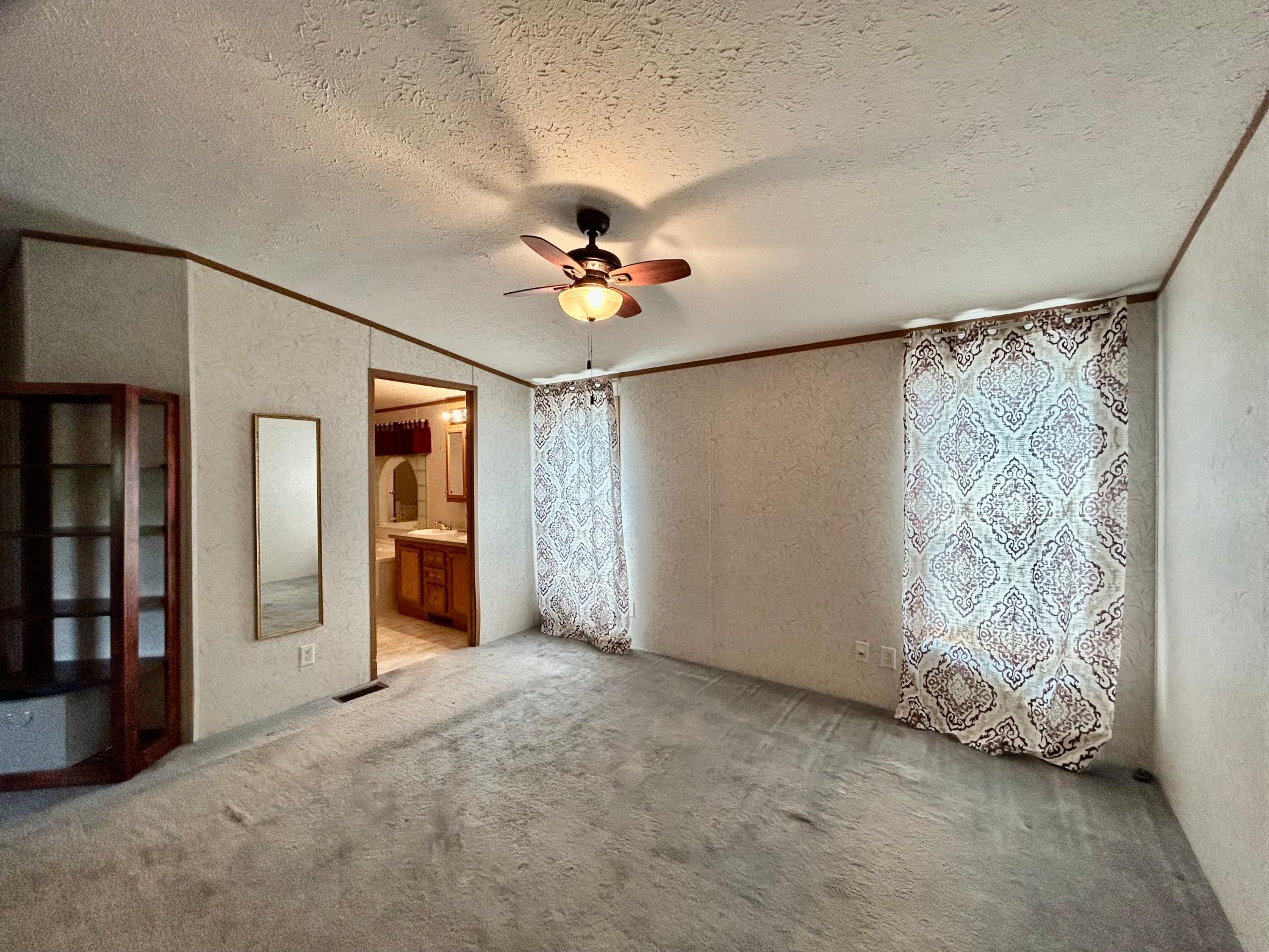 2003 single family home for sale at 904 Ordway Street in Tower City, ND — 4 bed, 2 bath (photo 28 of 51)