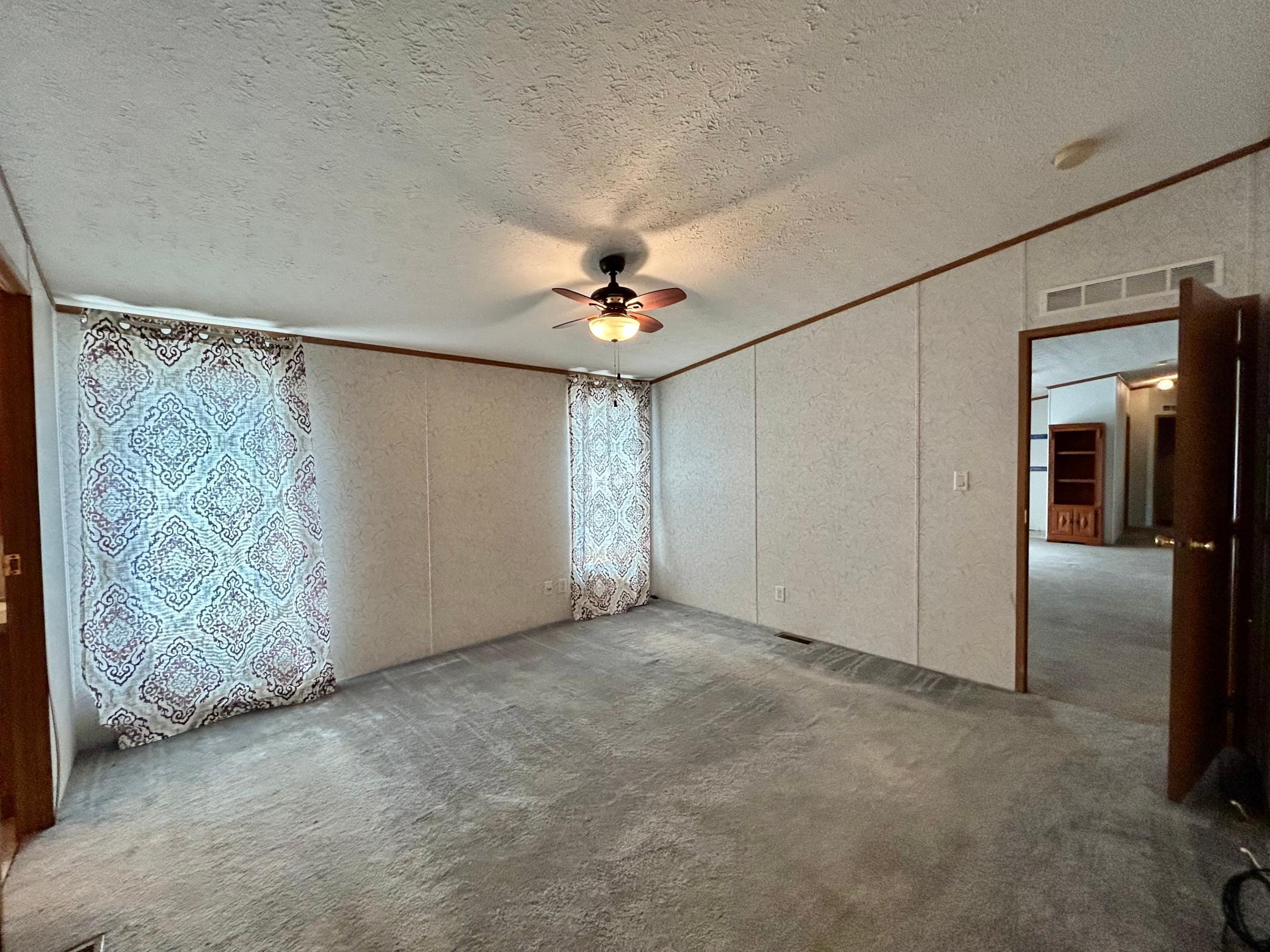 2003 single family home for sale at 904 Ordway Street in Tower City, ND — 4 bed, 2 bath (photo 29 of 51)