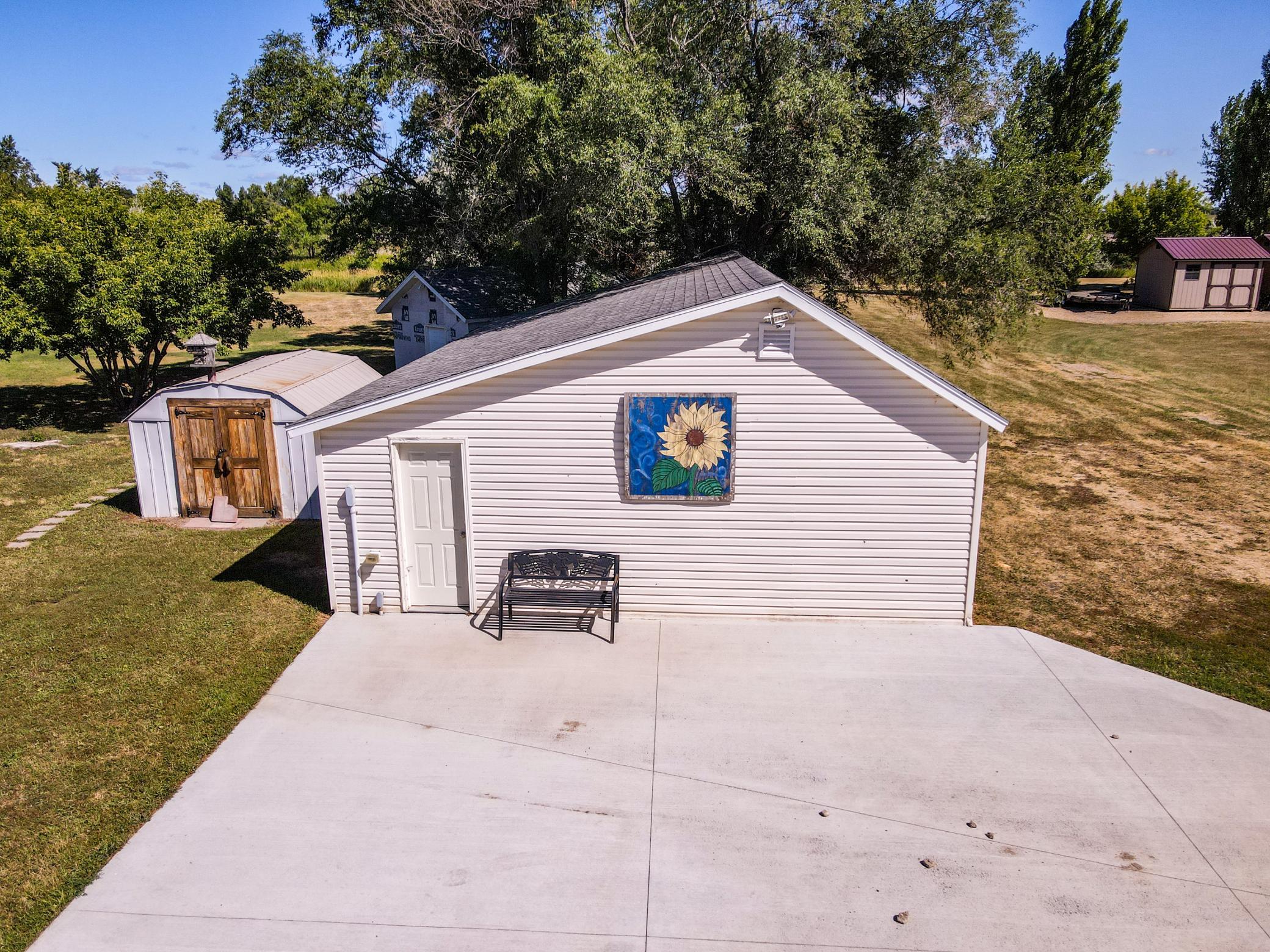 2003 single family home for sale at 904 Ordway Street in Tower City, ND — 4 bed, 2 bath (photo 8 of 51)