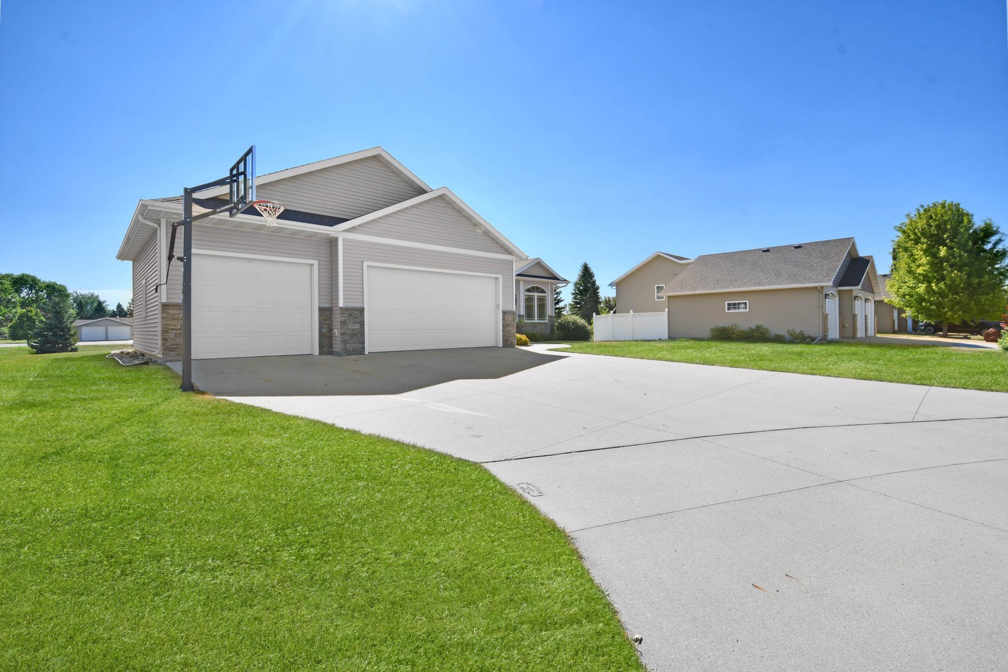 4026 39th Street S, Moorhead MN 56560 - Photo 58 of 85