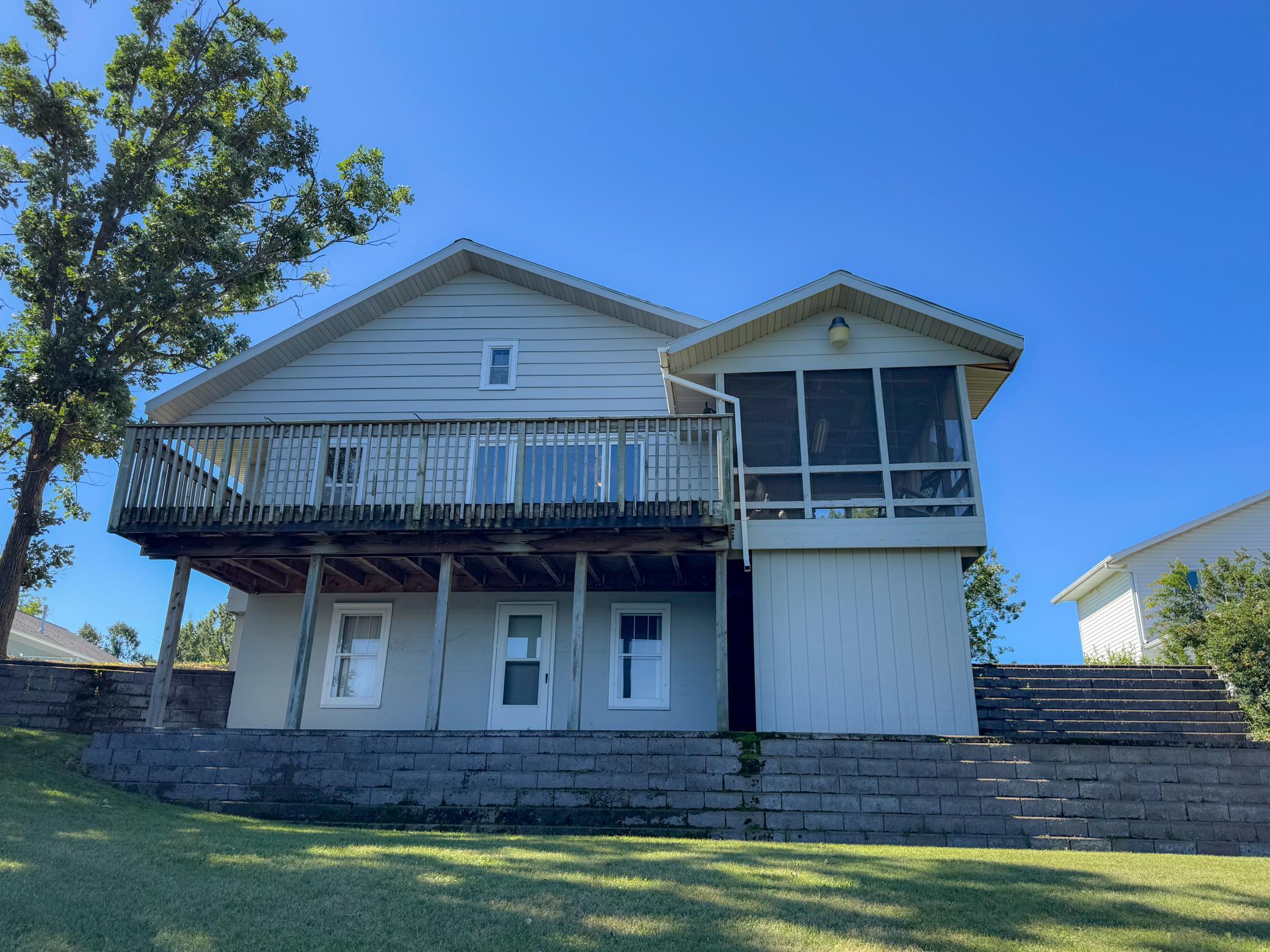 1941 single family home for sale at 1907 S Lake Irving Drive SW in Bemidji, MN — 2 bed, 2 bath (photo 12 of 37)