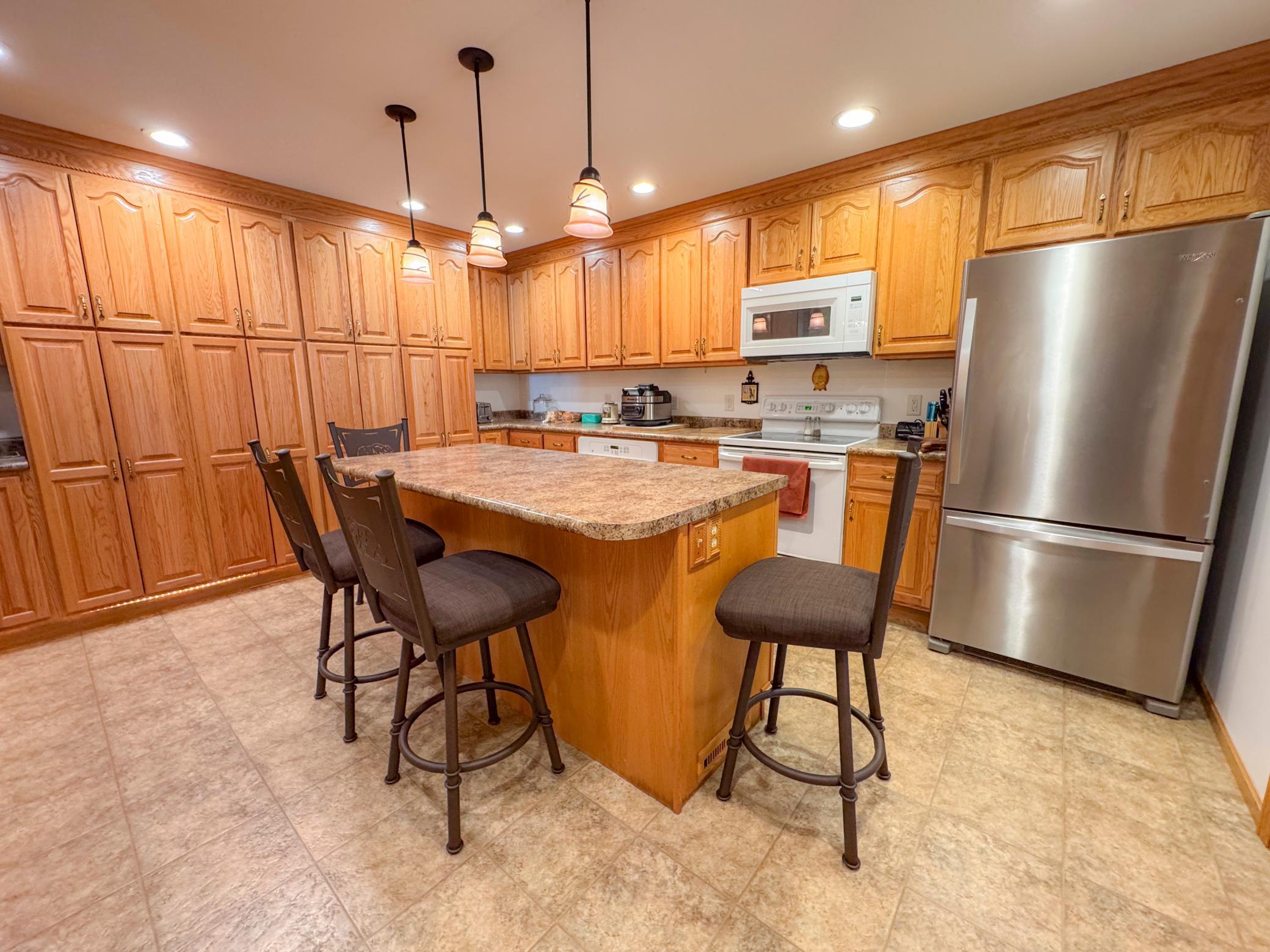 1941 single family home for sale at 1907 S Lake Irving Drive SW in Bemidji, MN — 2 bed, 2 bath (photo 16 of 37)