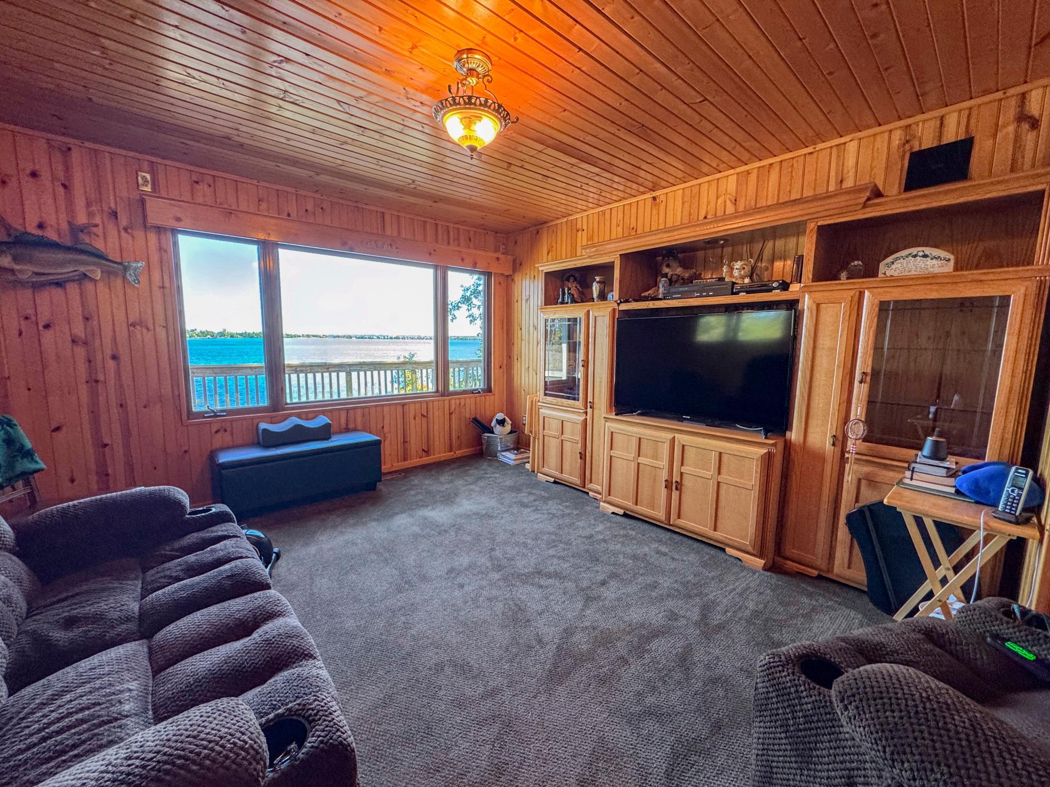 1941 single family home for sale at 1907 S Lake Irving Drive SW in Bemidji, MN — 2 bed, 2 bath (photo 22 of 37)