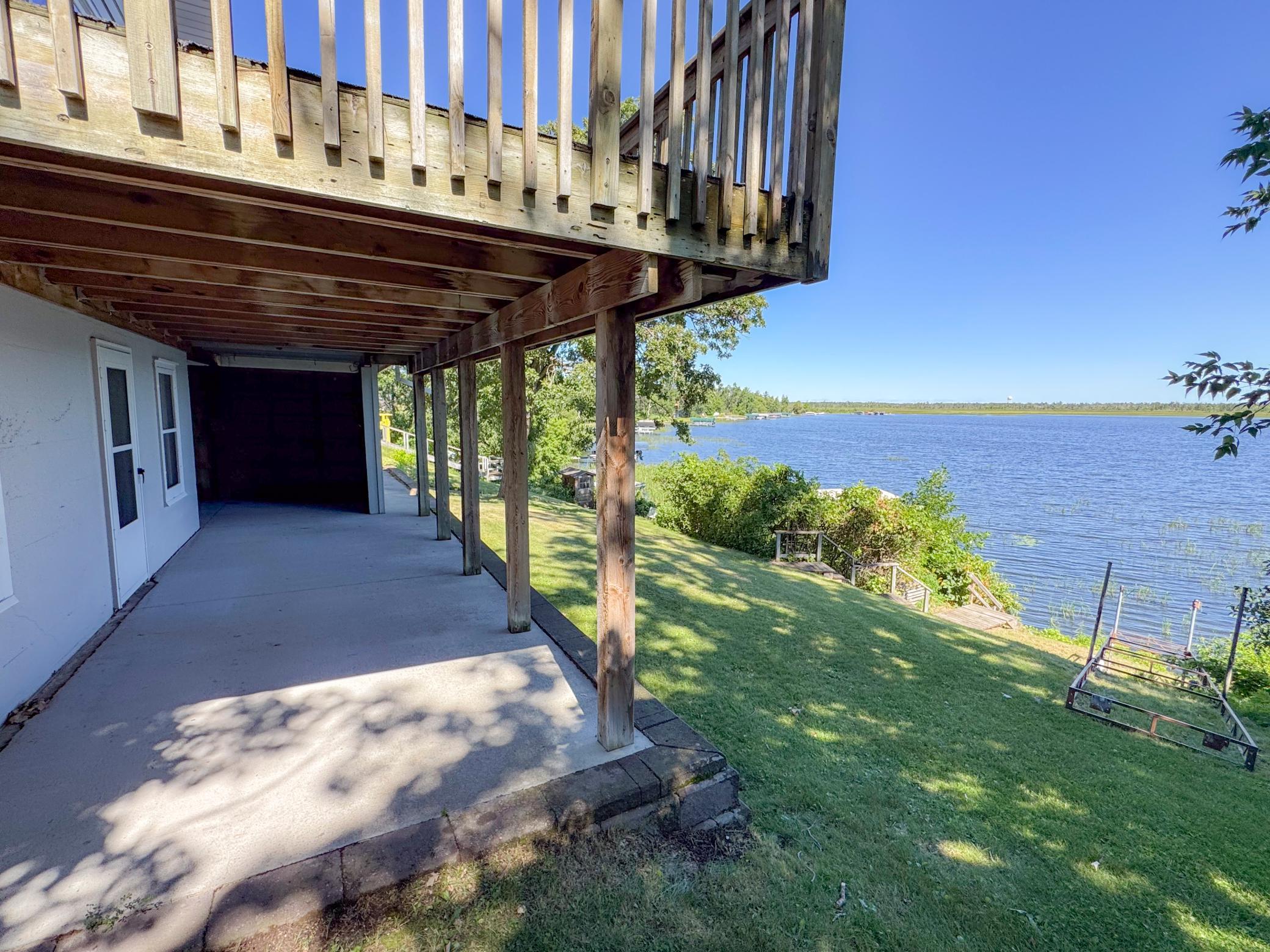 1941 single family home for sale at 1907 S Lake Irving Drive SW in Bemidji, MN — 2 bed, 2 bath (photo 7 of 37)