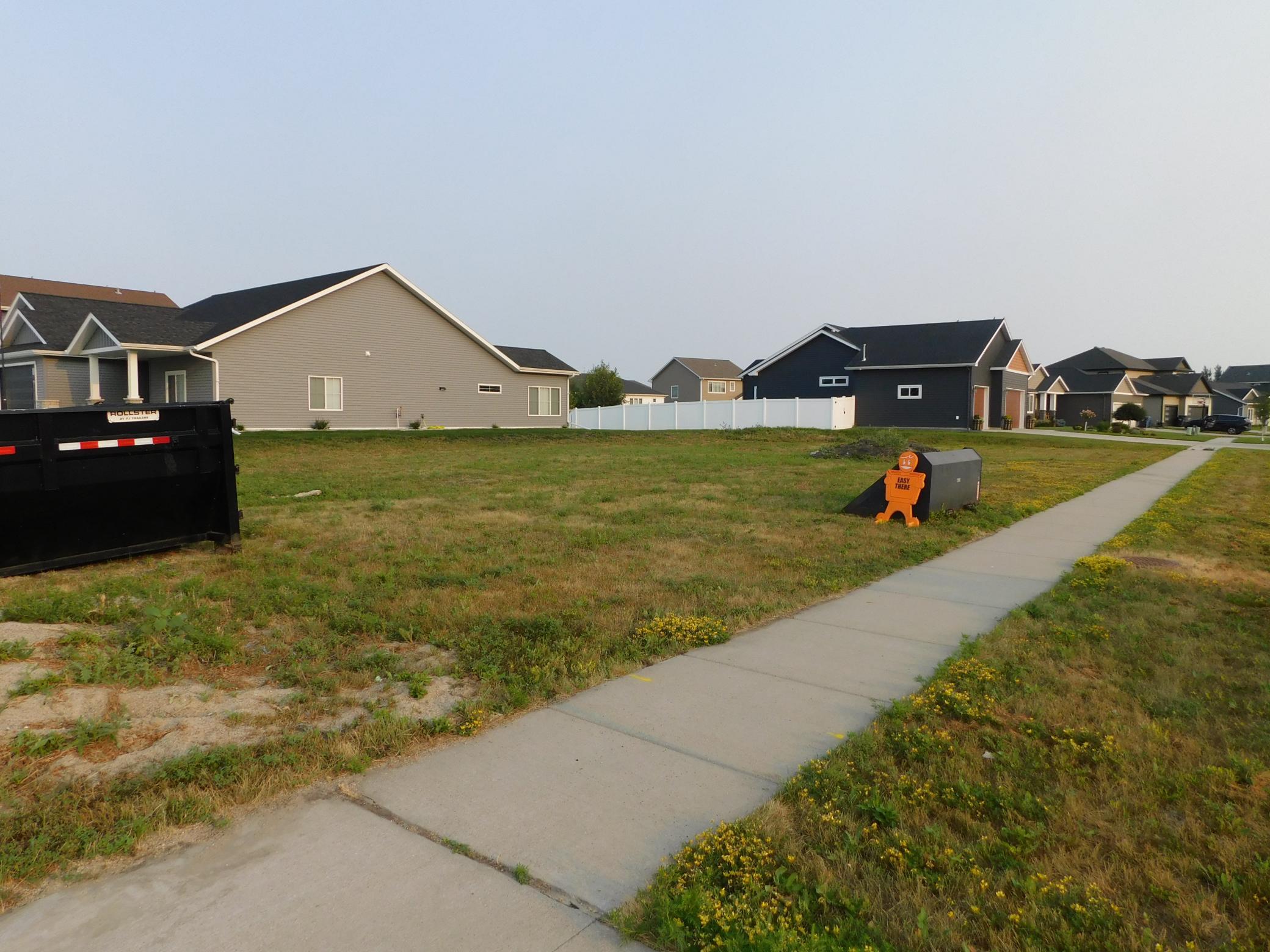 4015 49th Avenue S, Fargo ND 58104 - Photo 4 of 4