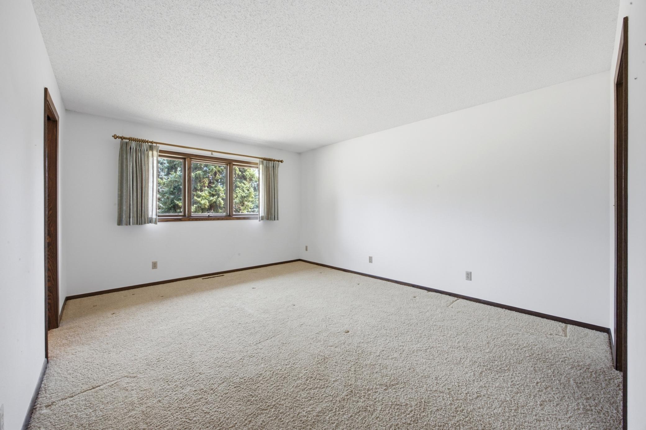 120 Prairiewood Drive S, Fargo ND 58103 - Photo 13 of 43