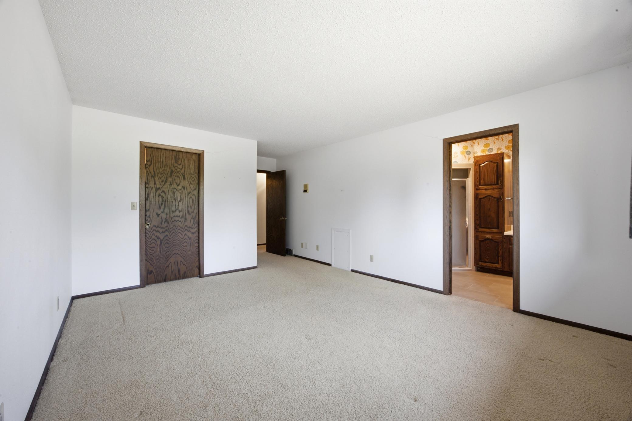 120 Prairiewood Drive S, Fargo ND 58103 - Photo 14 of 43