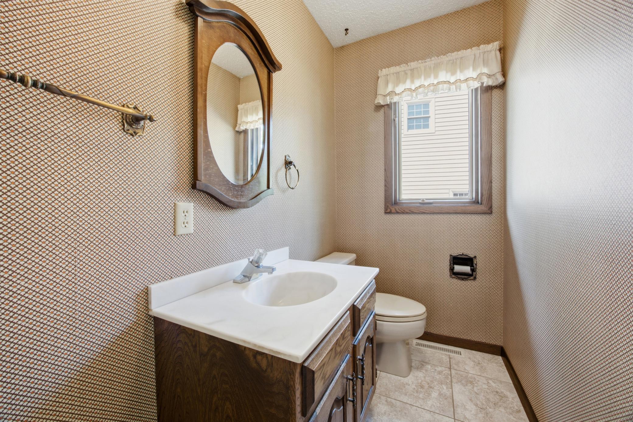 120 Prairiewood Drive S, Fargo ND 58103 - Photo 24 of 43