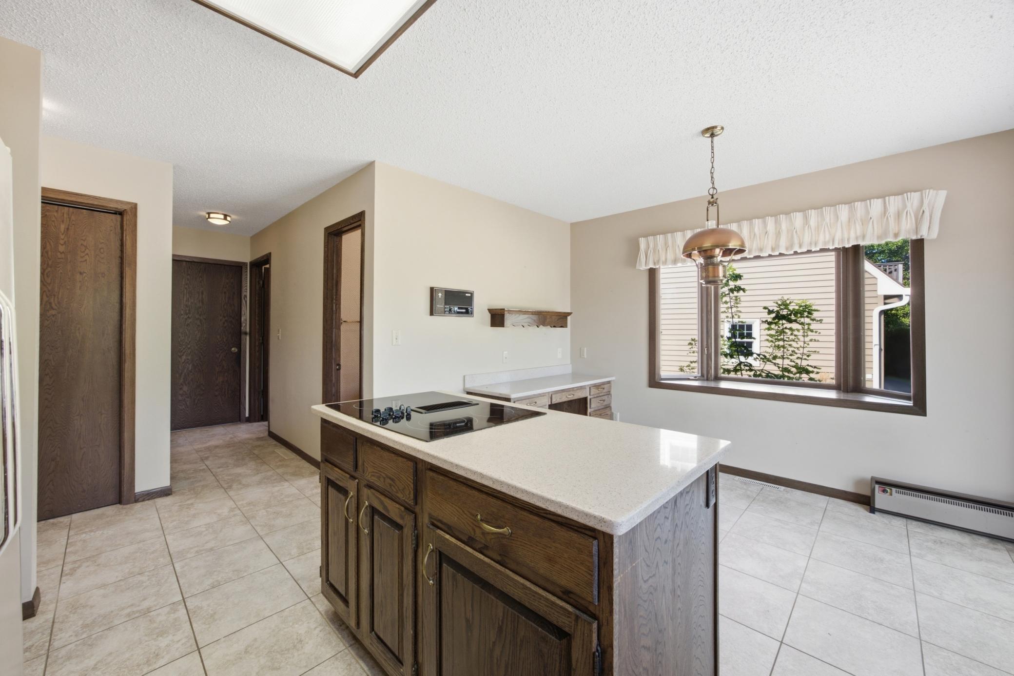 120 Prairiewood Drive S, Fargo ND 58103 - Photo 9 of 43