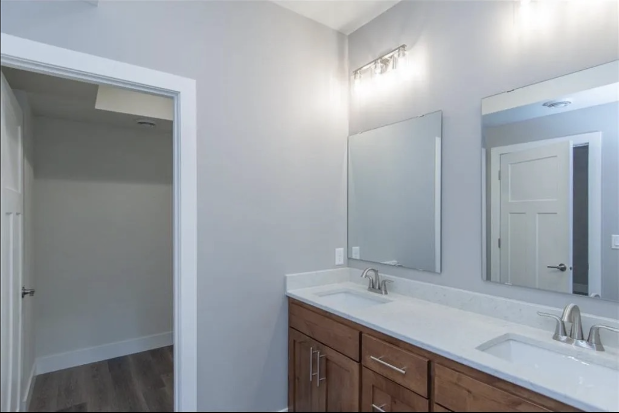 2027 single family home for sale at TBD Sunny Lane in Breezy Point, MN — 3 bed, 3 bath (photo 11 of 16)