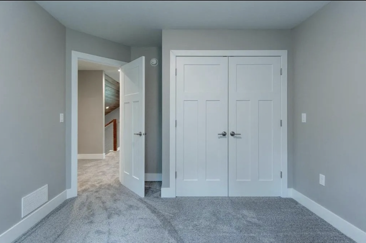 2027 single family home for sale at TBD Sunny Lane in Breezy Point, MN — 3 bed, 3 bath (photo 15 of 16)