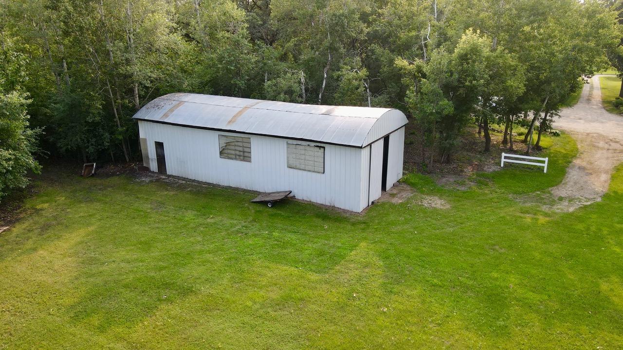 1917 single family home for sale at 17262 130th Avenue NE in Thief River Falls, MN — 4 bed, 3 bath (photo 5 of 56)