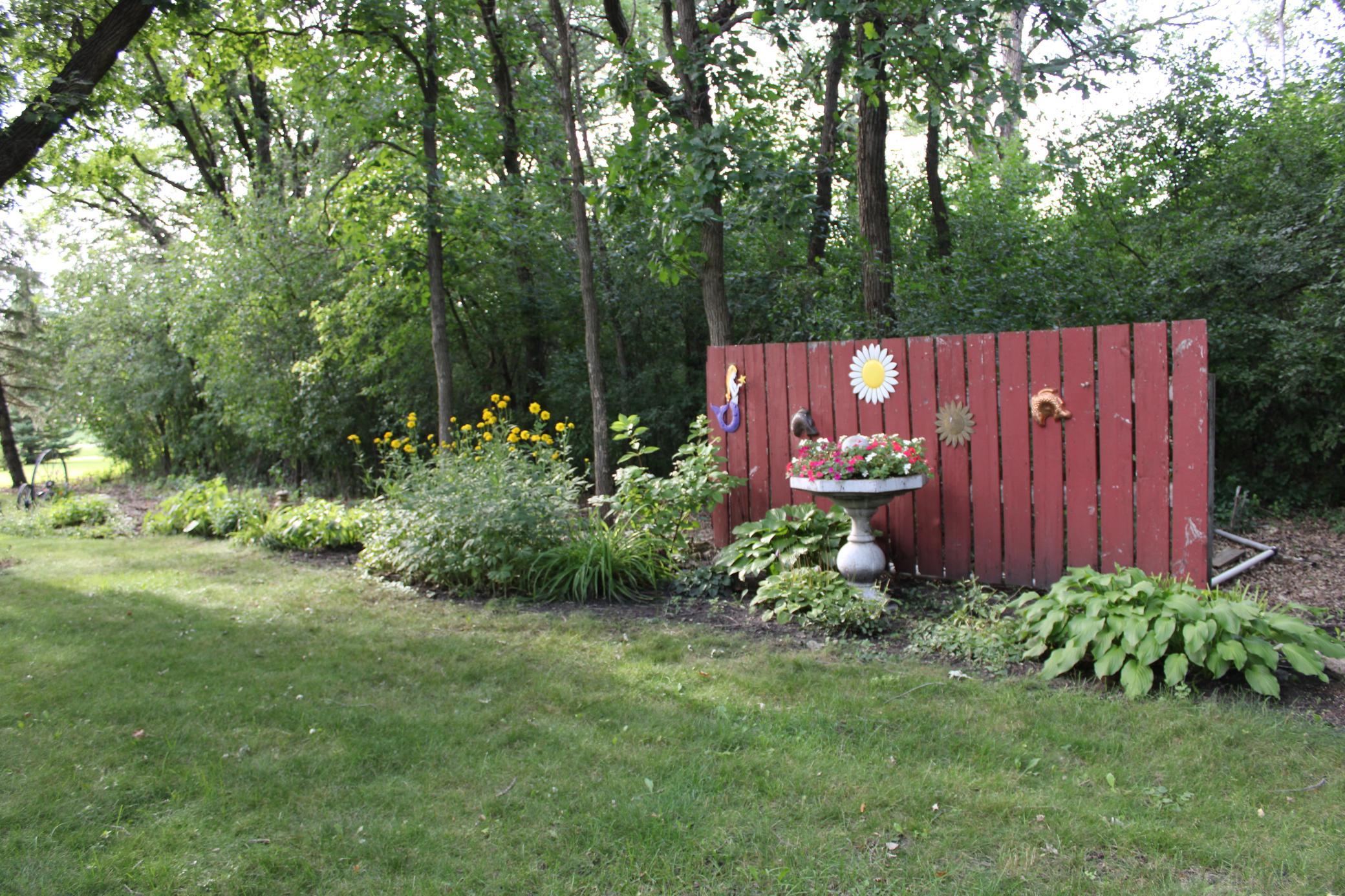 1917 single family home for sale at 17262 130th Avenue NE in Thief River Falls, MN — 4 bed, 3 bath (photo 42 of 56)