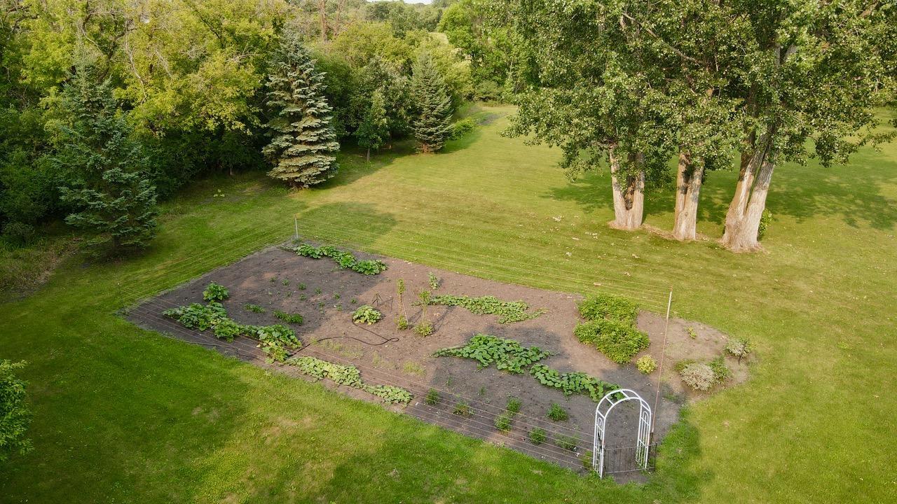 1917 single family home for sale at 17262 130th Avenue NE in Thief River Falls, MN — 4 bed, 3 bath (photo 52 of 56)