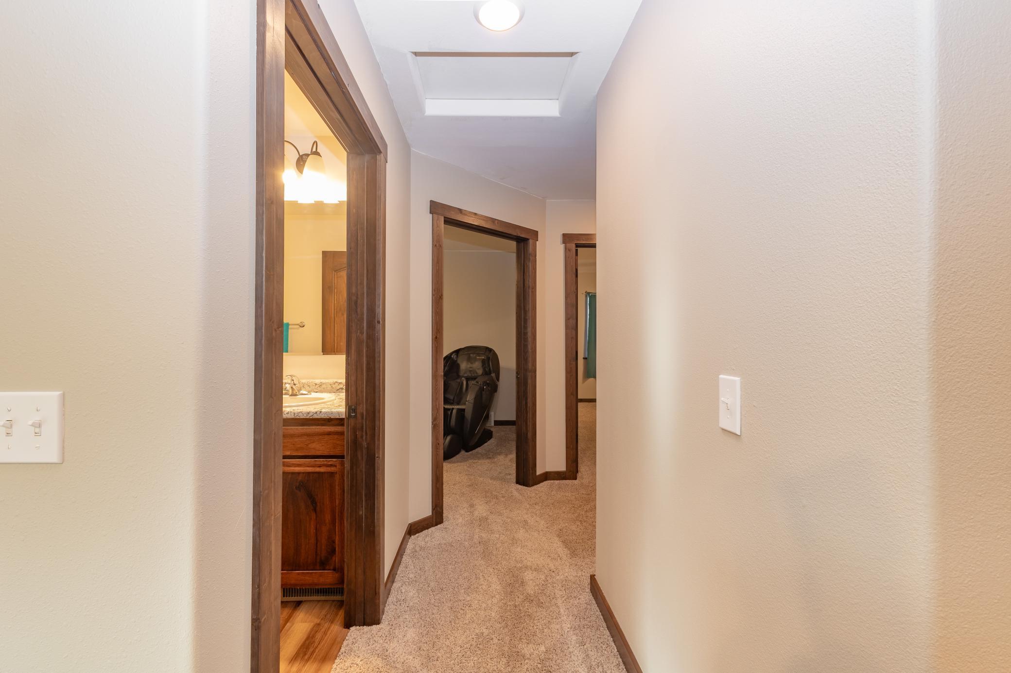 2021 home for sale at 92 Birch Avenue in Alexandria, MN — 2 bed, 2 bath (photo 11 of 27)