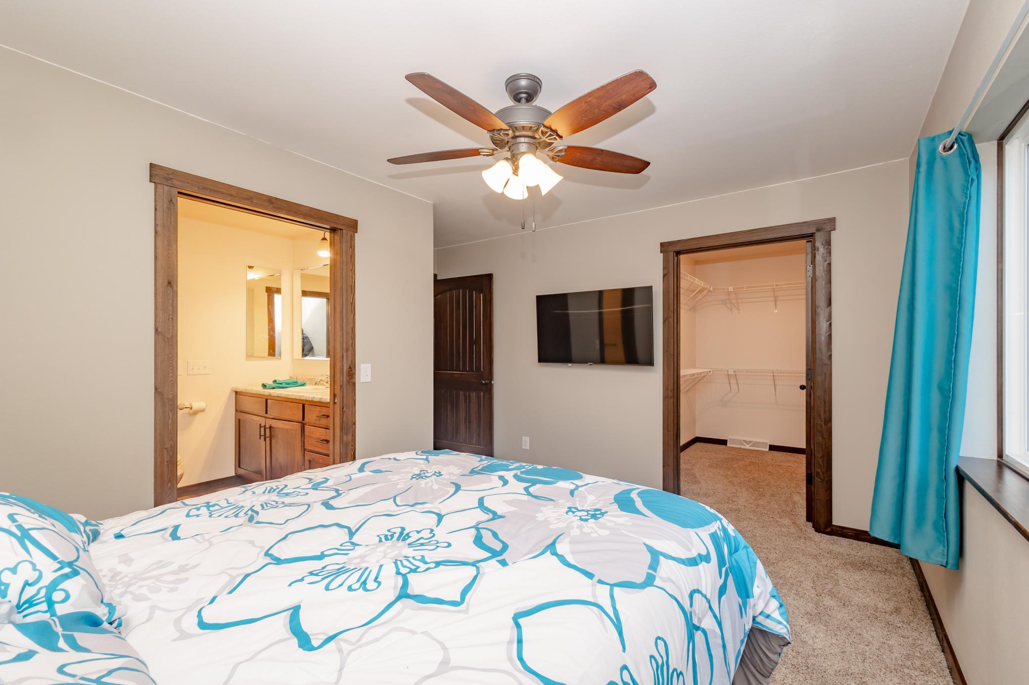 2021 home for sale at 92 Birch Avenue in Alexandria, MN — 2 bed, 2 bath (photo 12 of 27)
