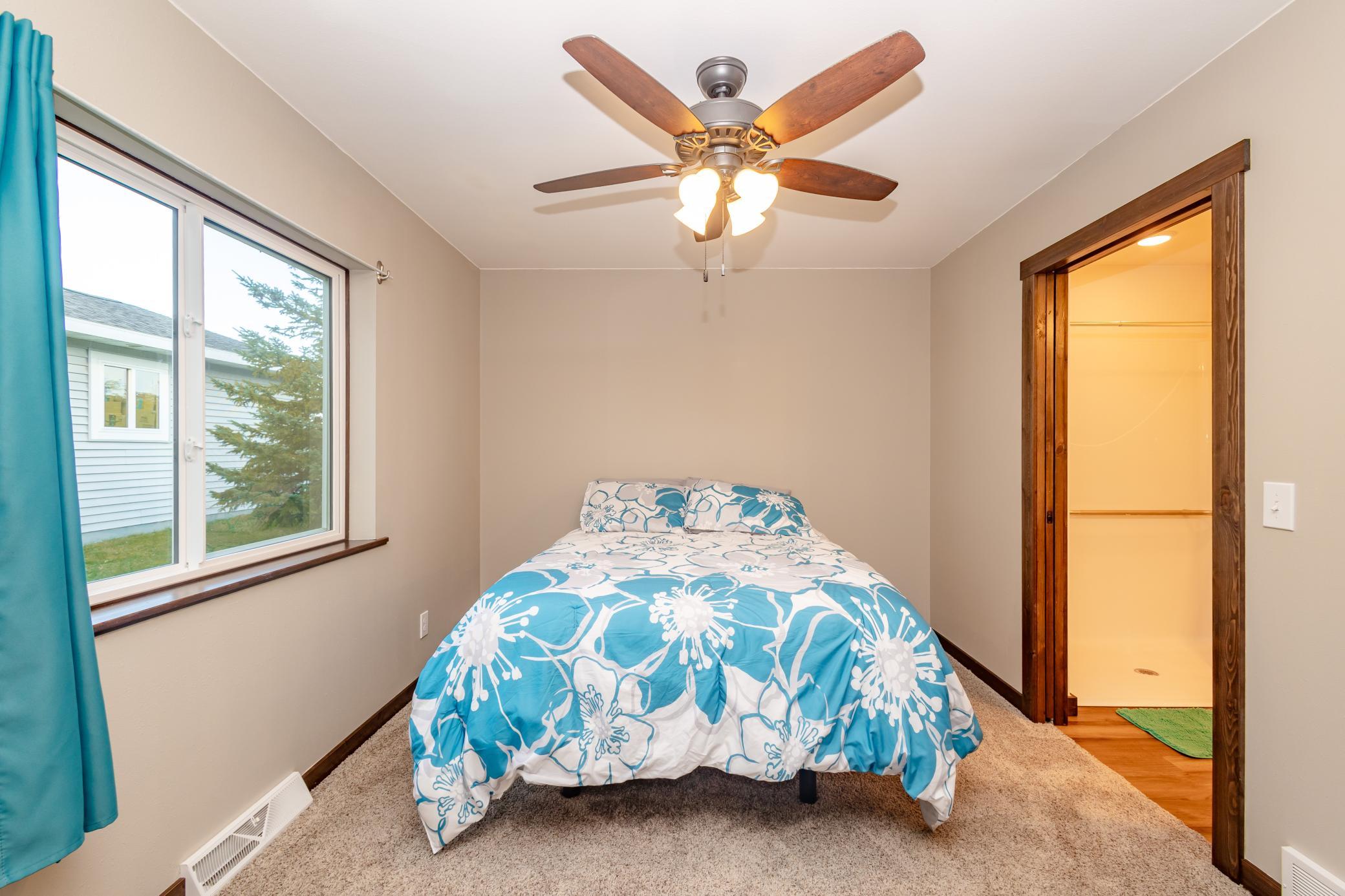 2021 home for sale at 92 Birch Avenue in Alexandria, MN — 2 bed, 2 bath (photo 13 of 27)