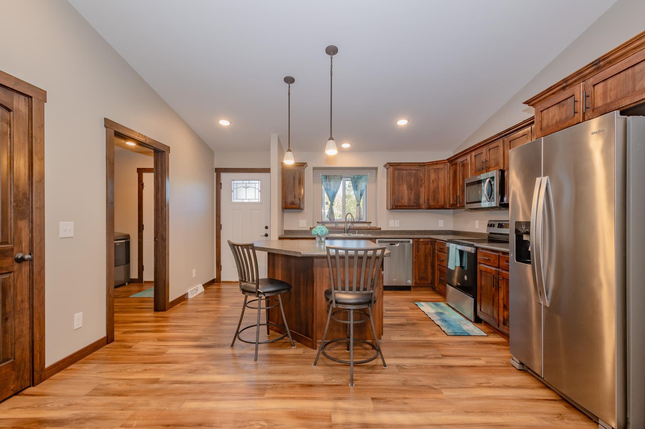 2021 home for sale at 92 Birch Avenue in Alexandria, MN — 2 bed, 2 bath (photo 6 of 27)