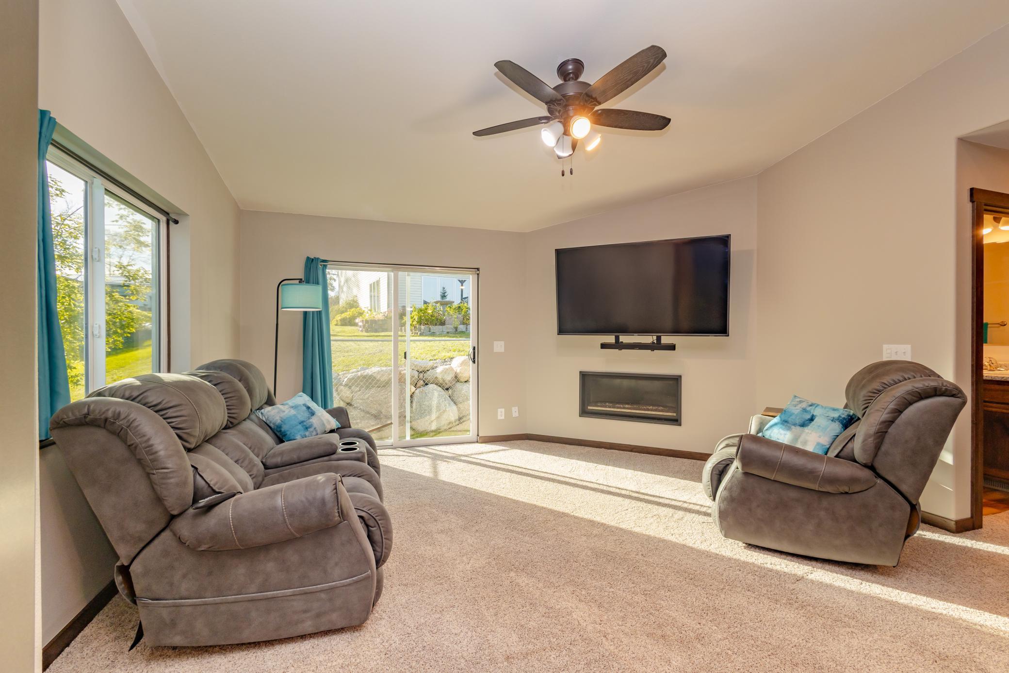 2021 home for sale at 92 Birch Avenue in Alexandria, MN — 2 bed, 2 bath (photo 9 of 27)