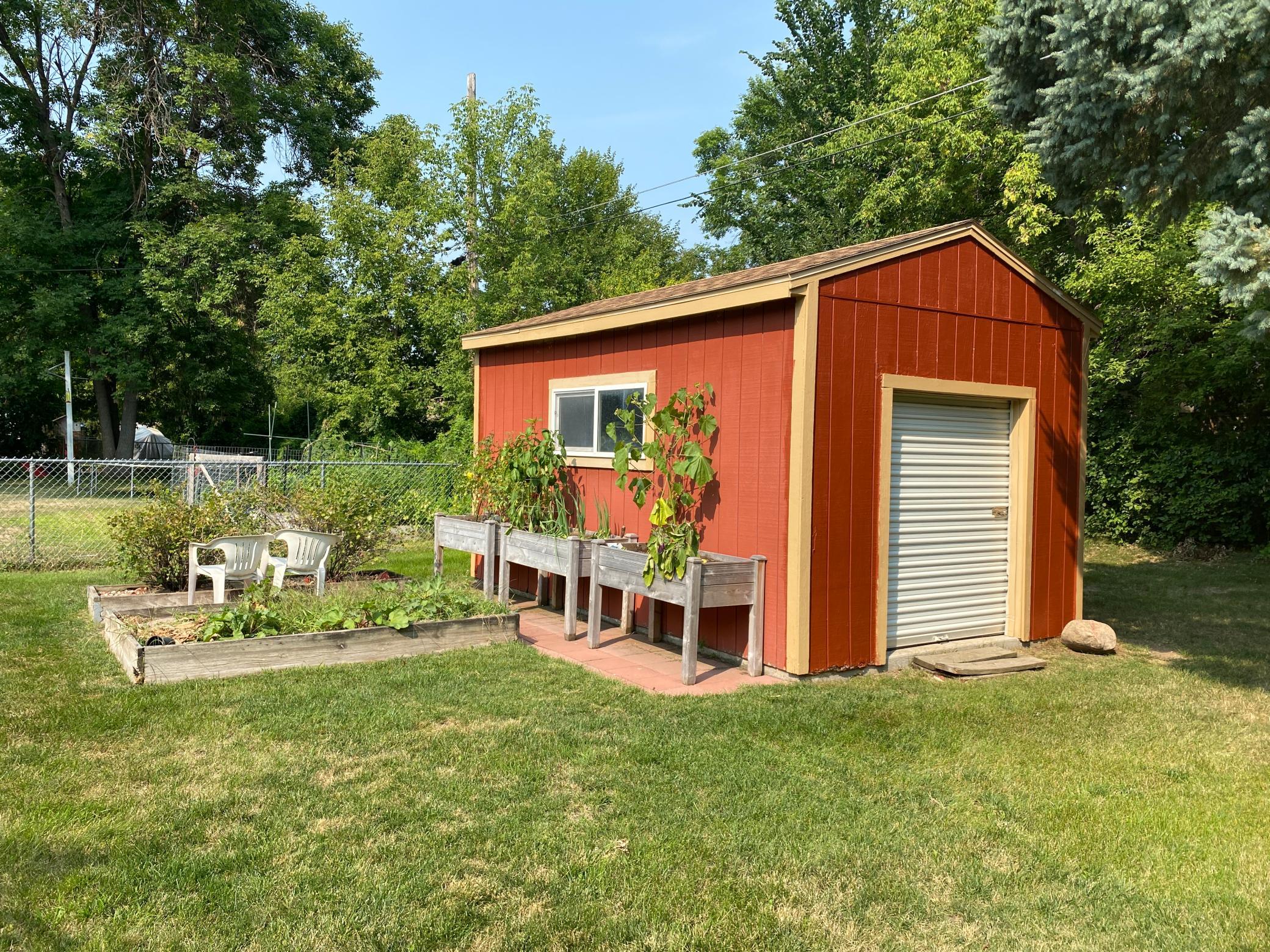 1963 single family home for sale at 1119 Lake Street in Alexandria, MN — 4 bed, 3 bath (photo 9 of 27)