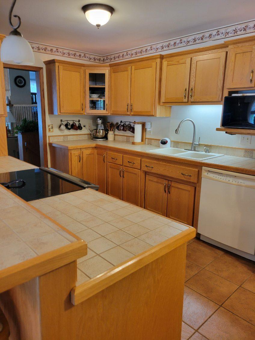 1963 single family home for sale at 1119 Lake Street in Alexandria, MN — 4 bed, 3 bath (photo 19 of 41)